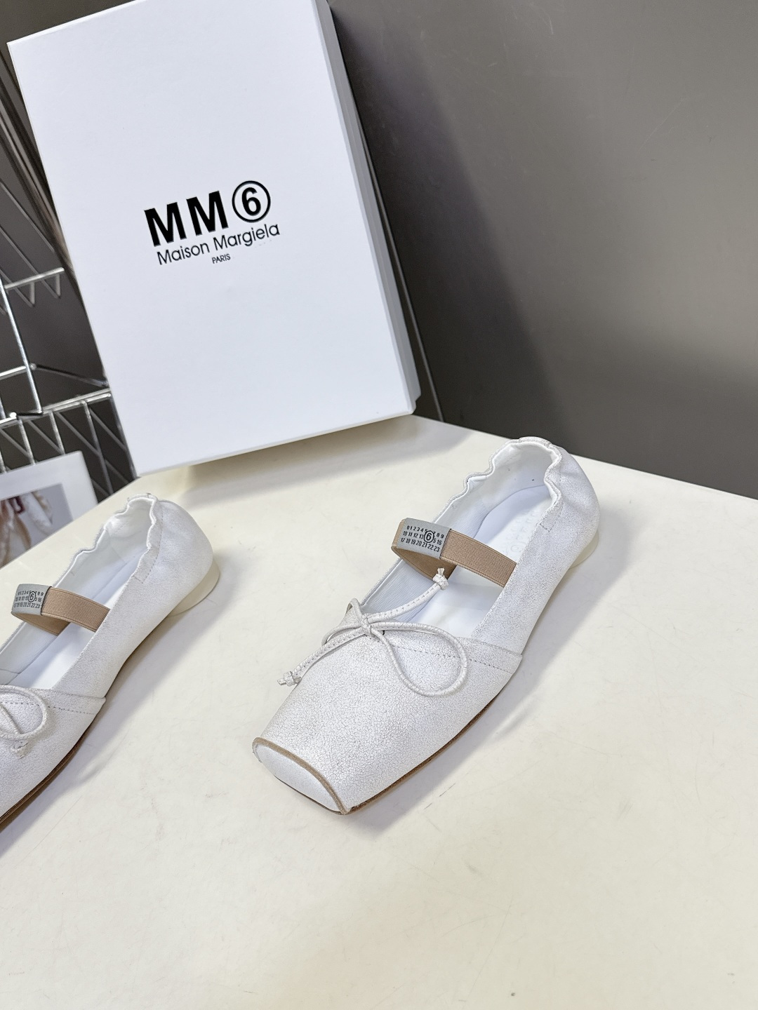 MM6马吉拉方头蝴蝶结芭蕾舞玛丽珍跳舞鞋 超多明星网红种草 MM6 Maison Margiela方头芭