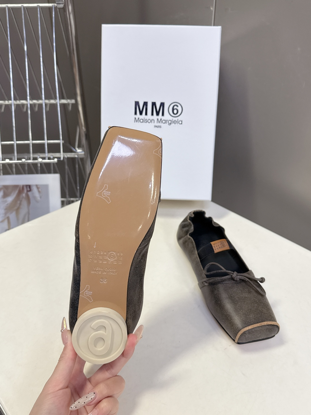 MM6马吉拉方头蝴蝶结芭蕾舞玛丽珍跳舞鞋 超多明星网红种草 MM6 Maison Margiela方头芭