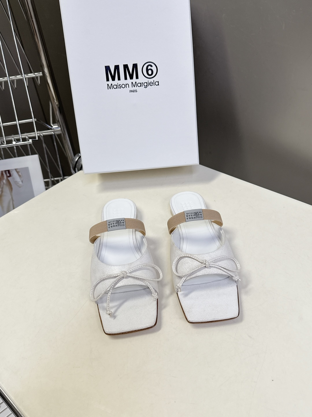 MM6马吉拉方头蝴蝶结芭蕾舞玛丽珍跳舞鞋 超多明星网红种草 MM6 Maison Margiela方头芭