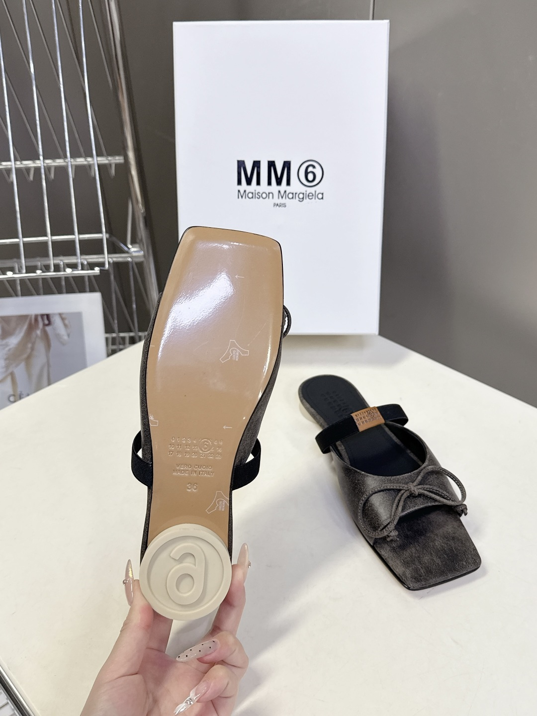 MM6马吉拉方头蝴蝶结芭蕾舞玛丽珍跳舞鞋 超多明星网红种草 MM6 Maison Margiela方头芭