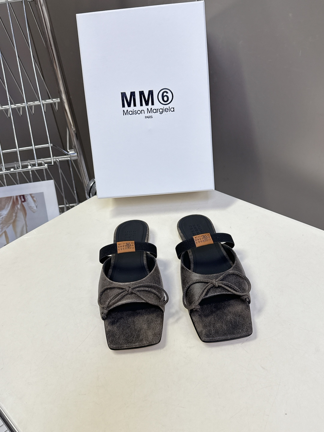 MM6马吉拉方头蝴蝶结芭蕾舞玛丽珍跳舞鞋 超多明星网红种草 MM6 Maison Margiela方头芭