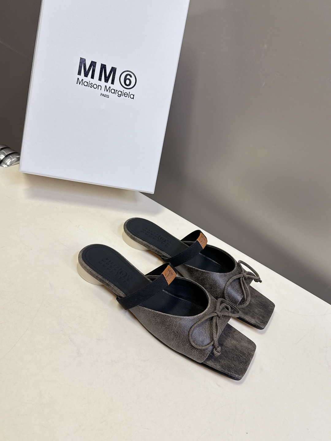MM6马吉拉方头蝴蝶结芭蕾舞玛丽珍跳舞鞋 超多明星网红种草 MM6 Maison Margiela方头芭