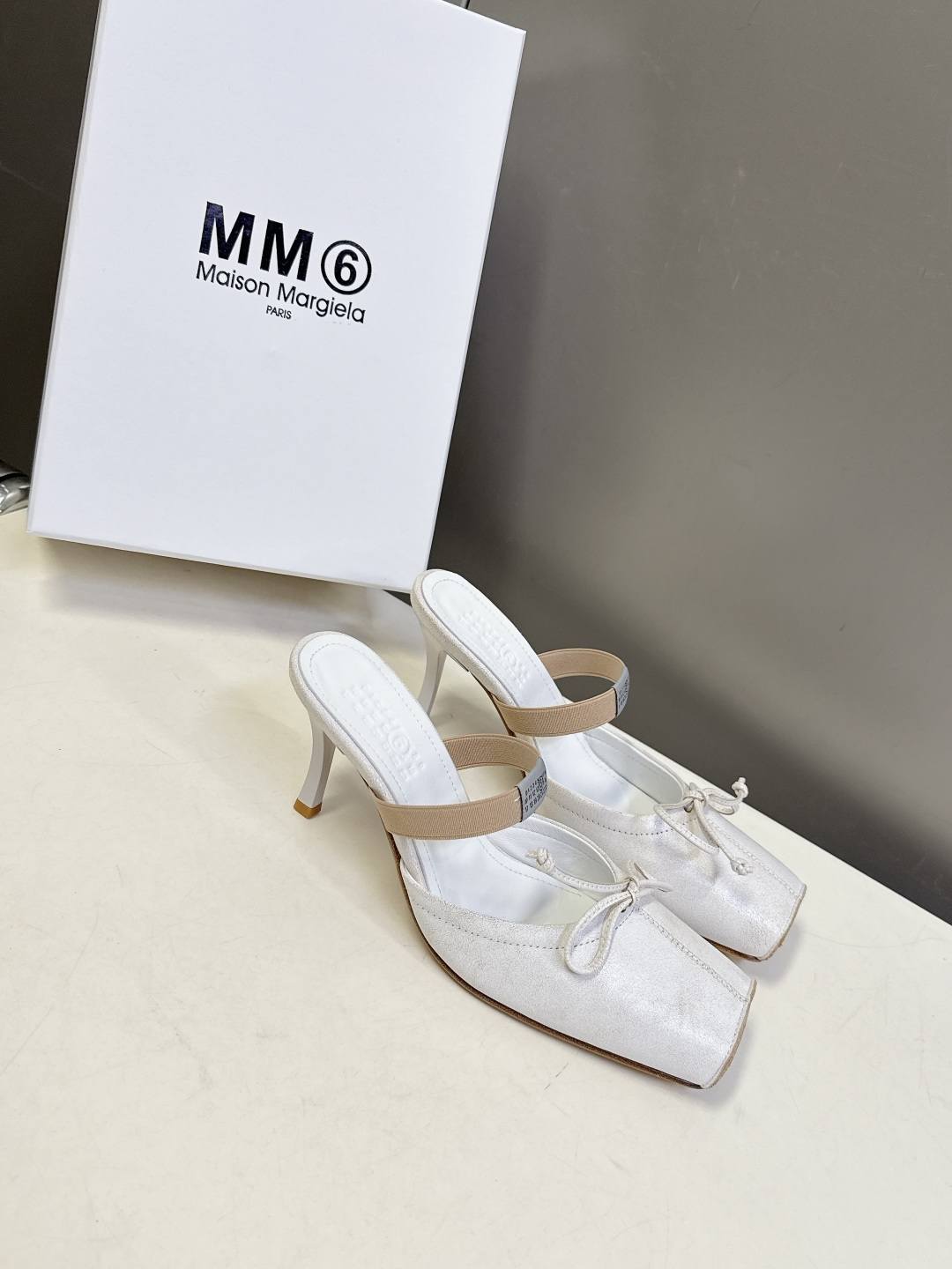 MM6马吉拉方头蝴蝶结芭蕾舞玛丽珍跳舞鞋 超多明星网红种草 MM6 Maison Margiela方头芭