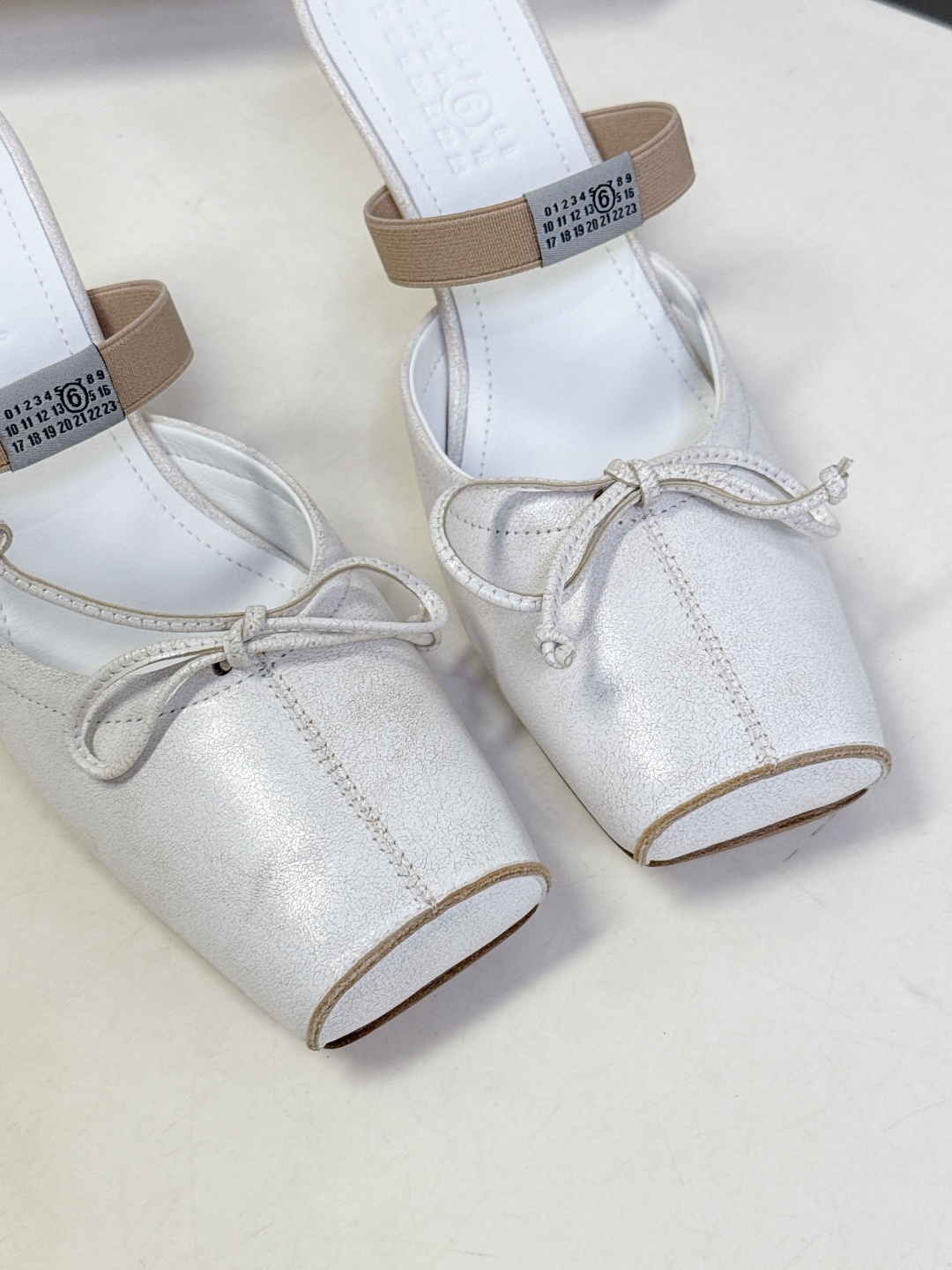 MM6马吉拉方头蝴蝶结芭蕾舞玛丽珍跳舞鞋 超多明星网红种草 MM6 Maison Margiela方头芭