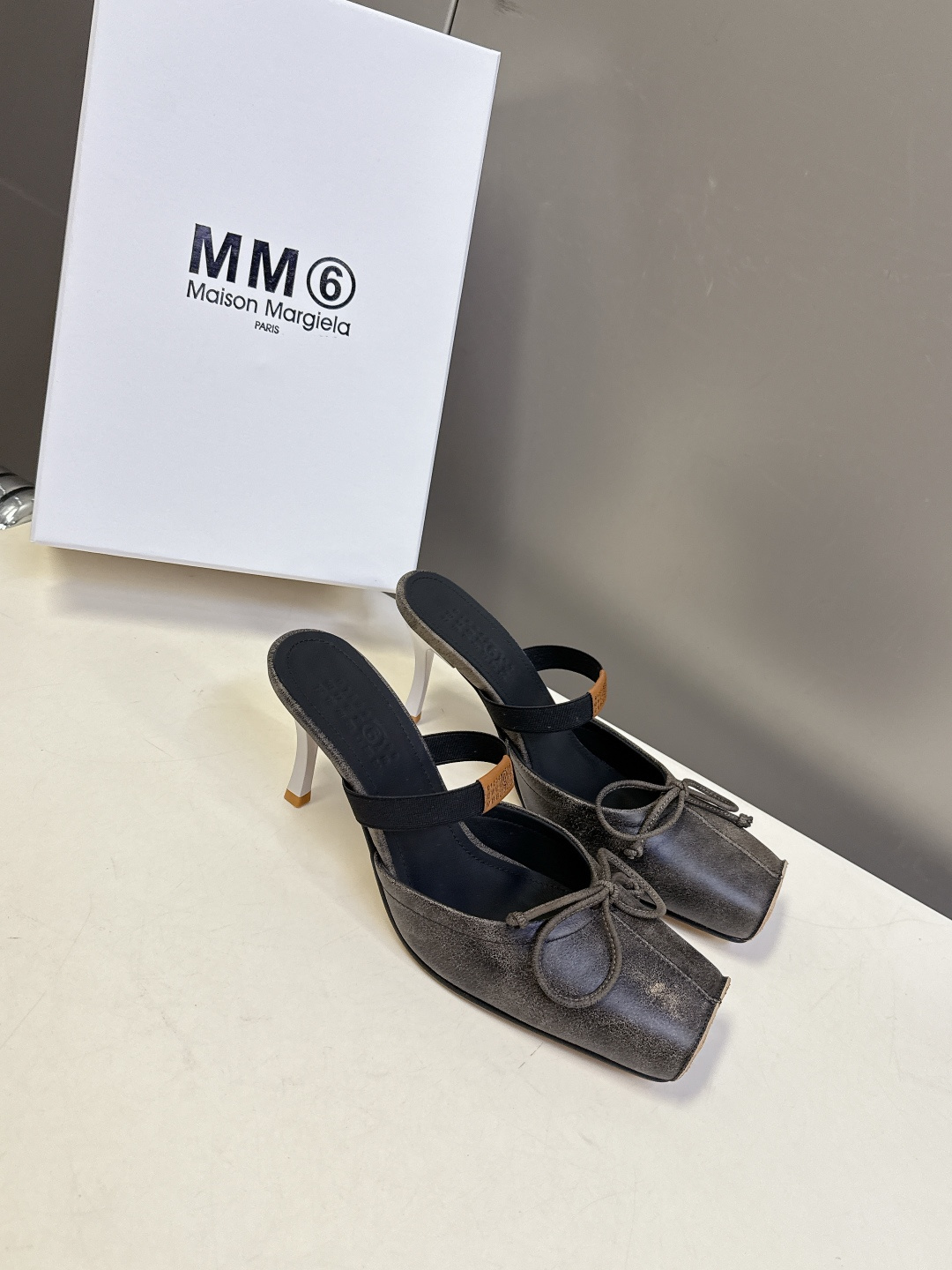 MM6马吉拉方头蝴蝶结芭蕾舞玛丽珍跳舞鞋 超多明星网红种草 MM6 Maison Margiela方头芭