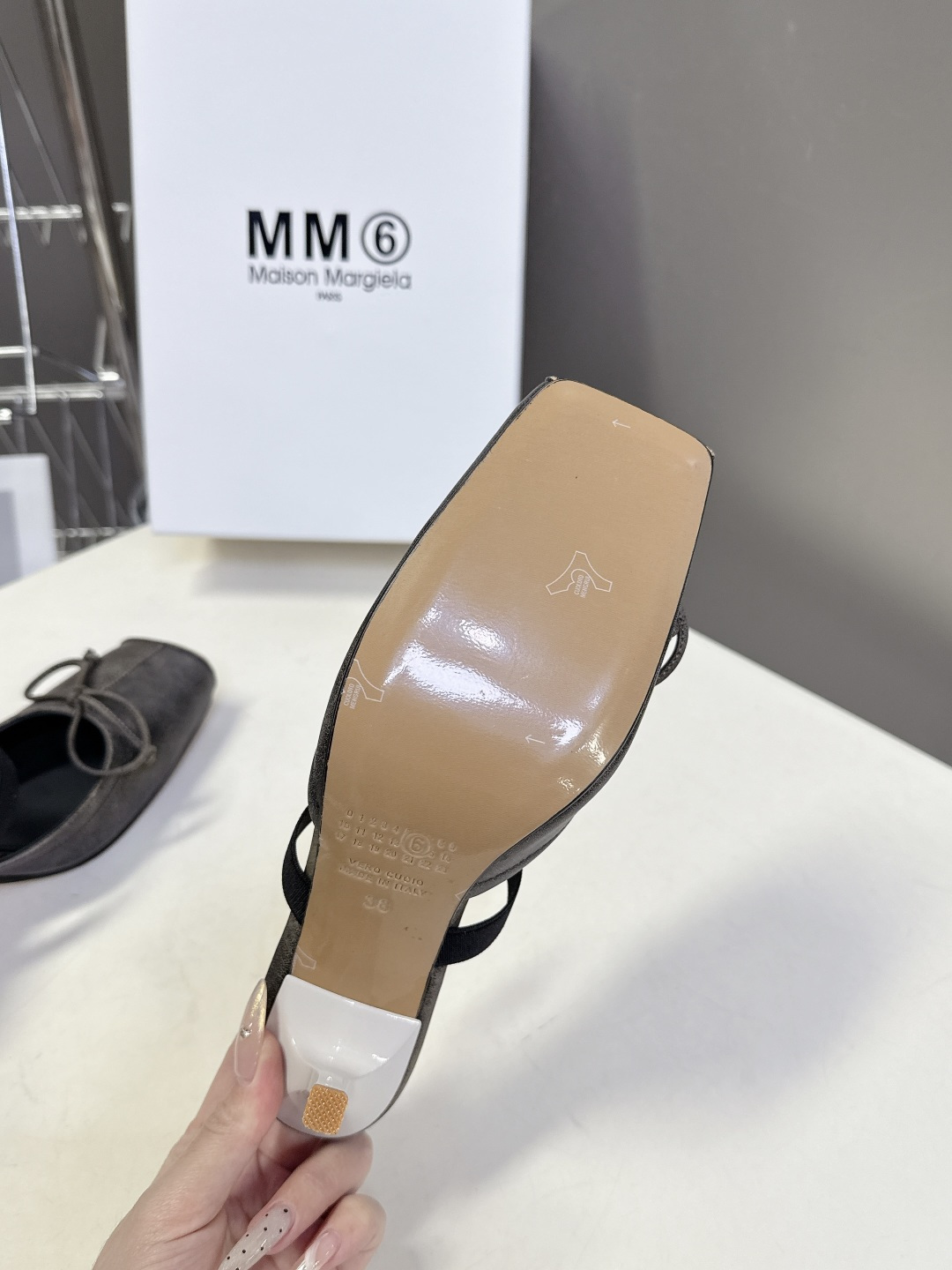 MM6马吉拉方头蝴蝶结芭蕾舞玛丽珍跳舞鞋 超多明星网红种草 MM6 Maison Margiela方头芭