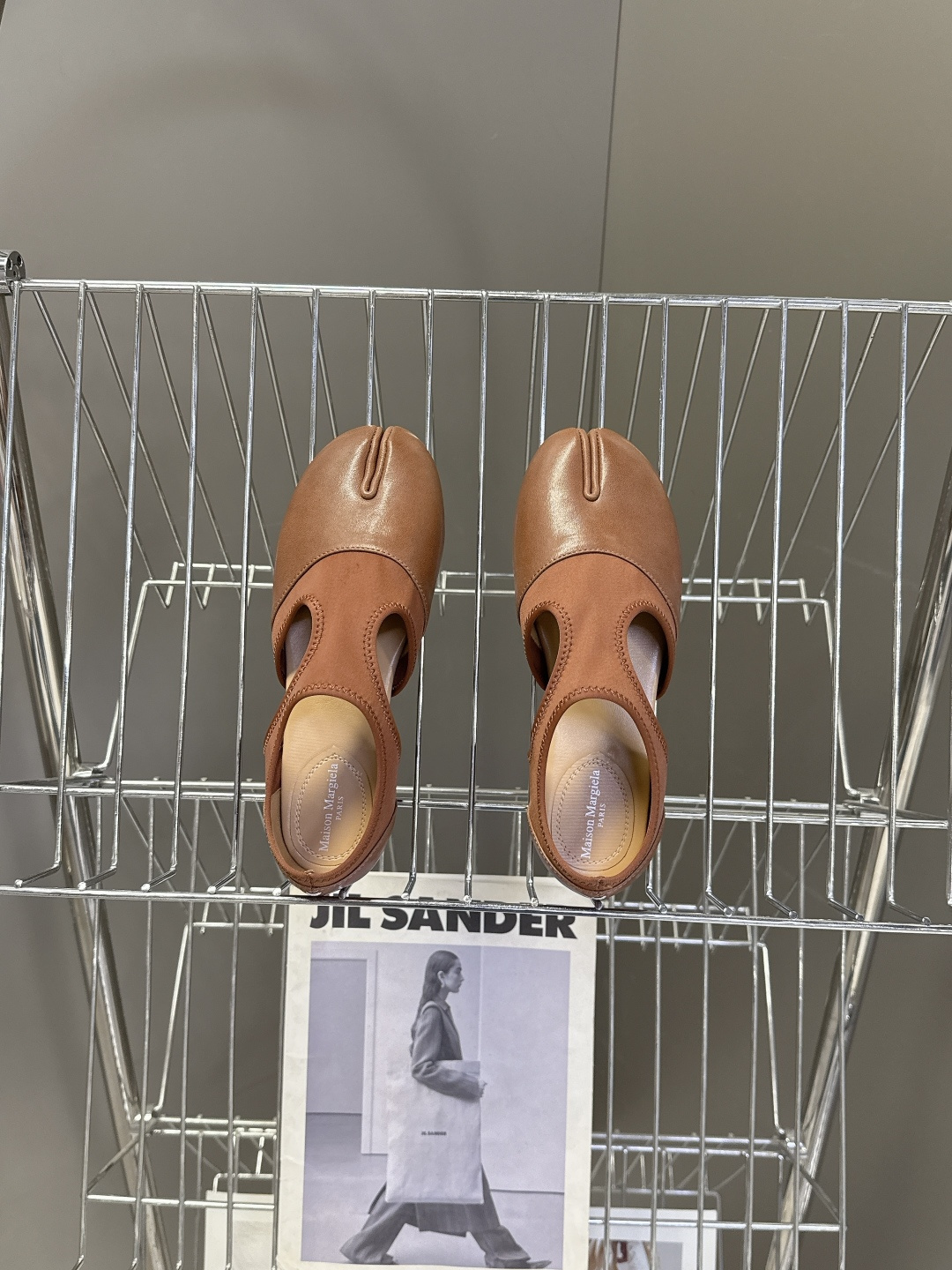 Maison Margiela·MM6马吉拉玛丽珍分趾单鞋 芭蕾舞鞋 超多明星网红种草 MM6作为这两年