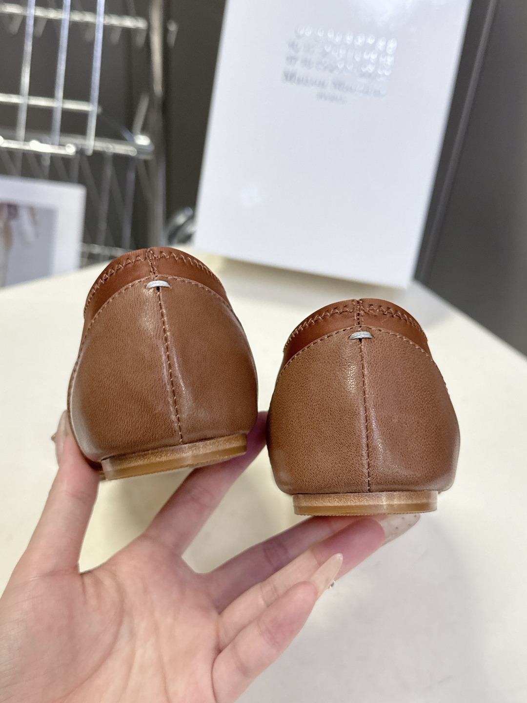 Maison Margiela·MM6马吉拉玛丽珍分趾单鞋 芭蕾舞鞋 超多明星网红种草 MM6作为这两年