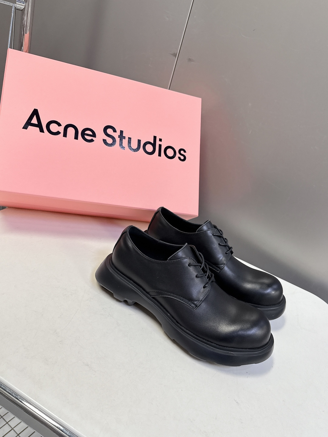 Acne Studios2026春夏最新款老钱风小皮鞋超多明星网红种草 绝对是今年的大爆款贼好看 简约的