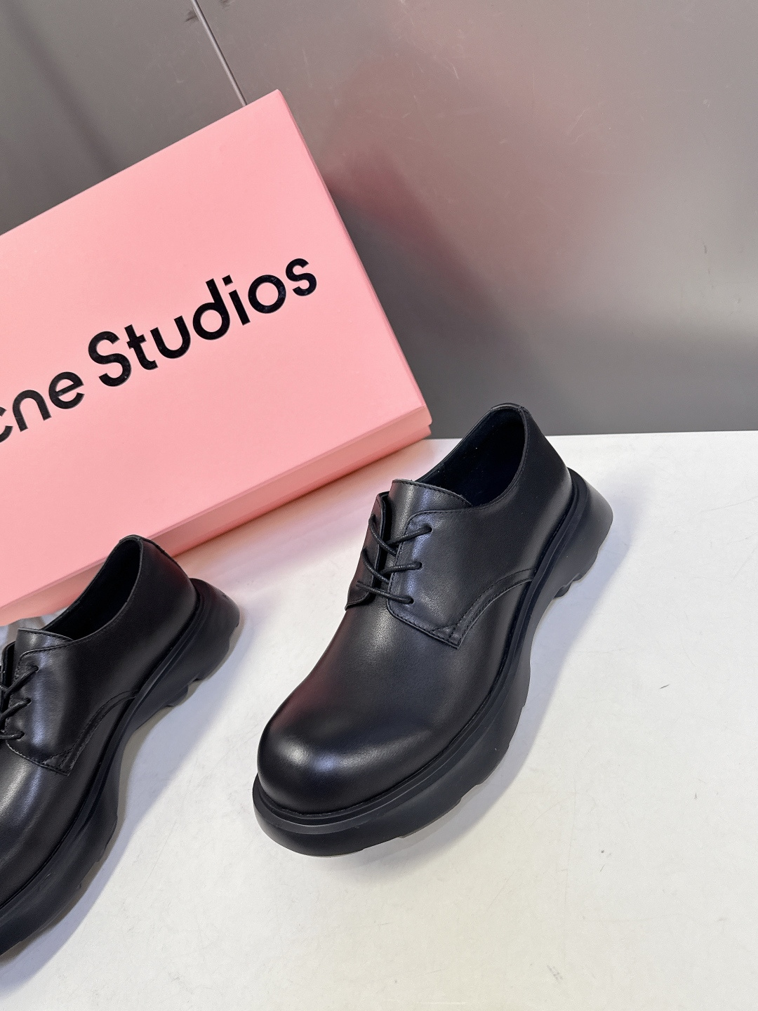 Acne Studios2026春夏最新款老钱风小皮鞋超多明星网红种草 绝对是今年的大爆款贼好看 简约的