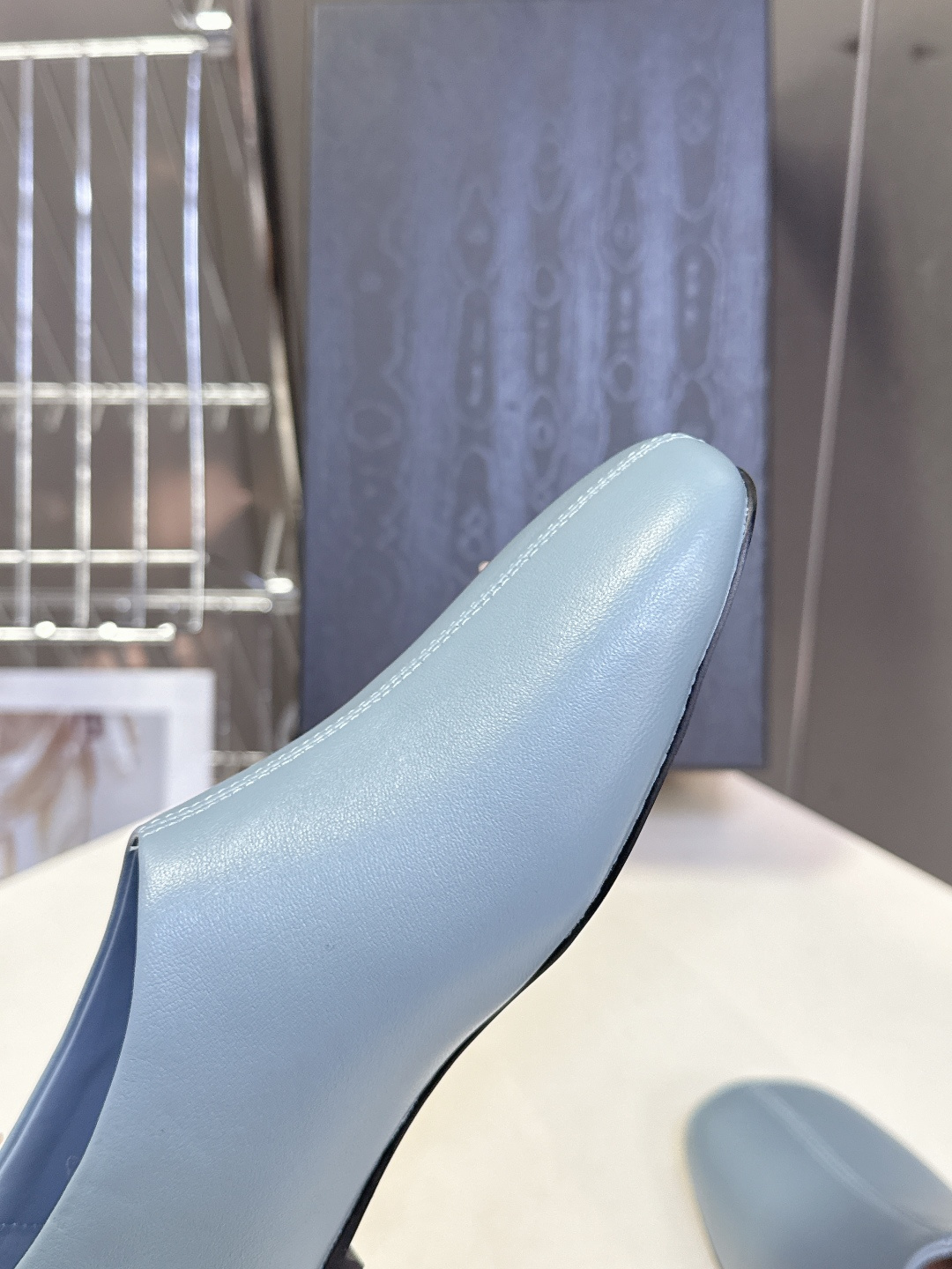 Dries Van Noten2026春夏嘴新款平底复古乐福鞋一脚蹬懒人鞋很多明星私服穿搭 简单的设计既