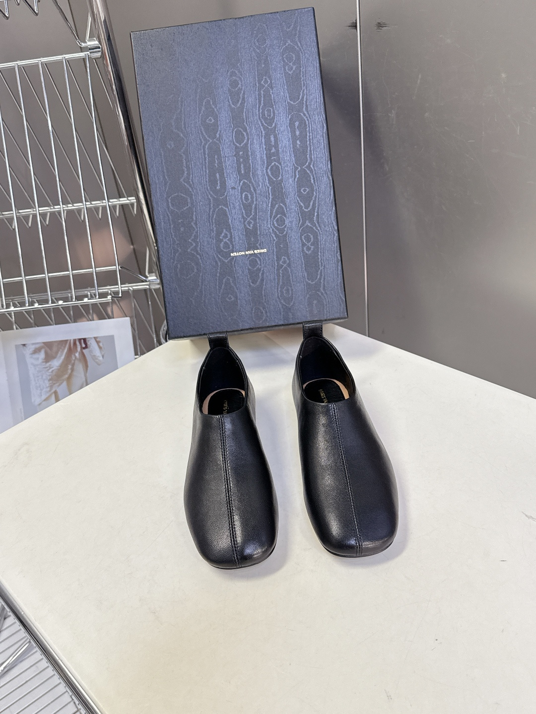 Dries Van Noten2026春夏嘴新款平底复古乐福鞋一脚蹬懒人鞋很多明星私服穿搭 简单的设计既