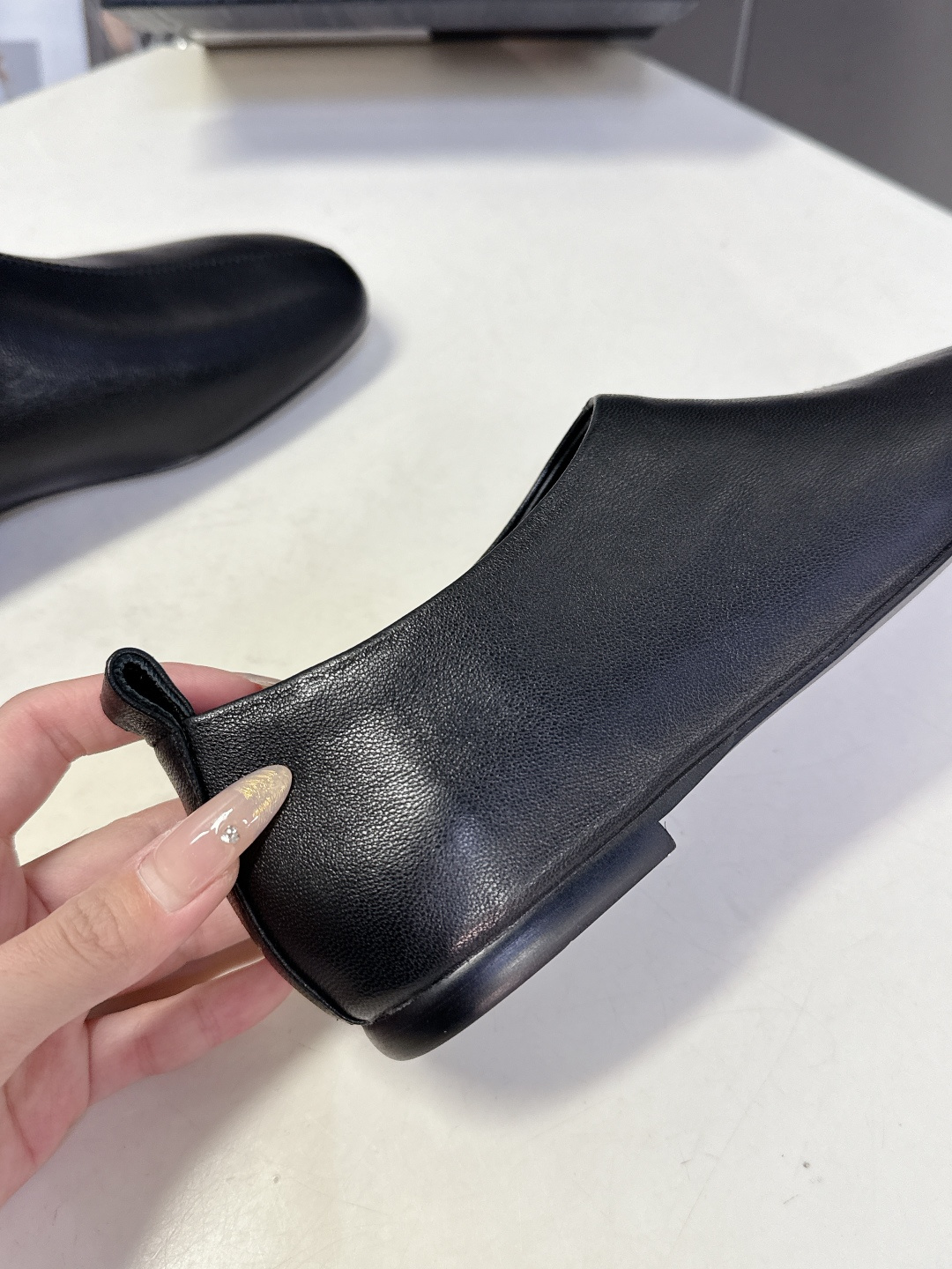 Dries Van Noten2026春夏嘴新款平底复古乐福鞋一脚蹬懒人鞋很多明星私服穿搭 简单的设计既