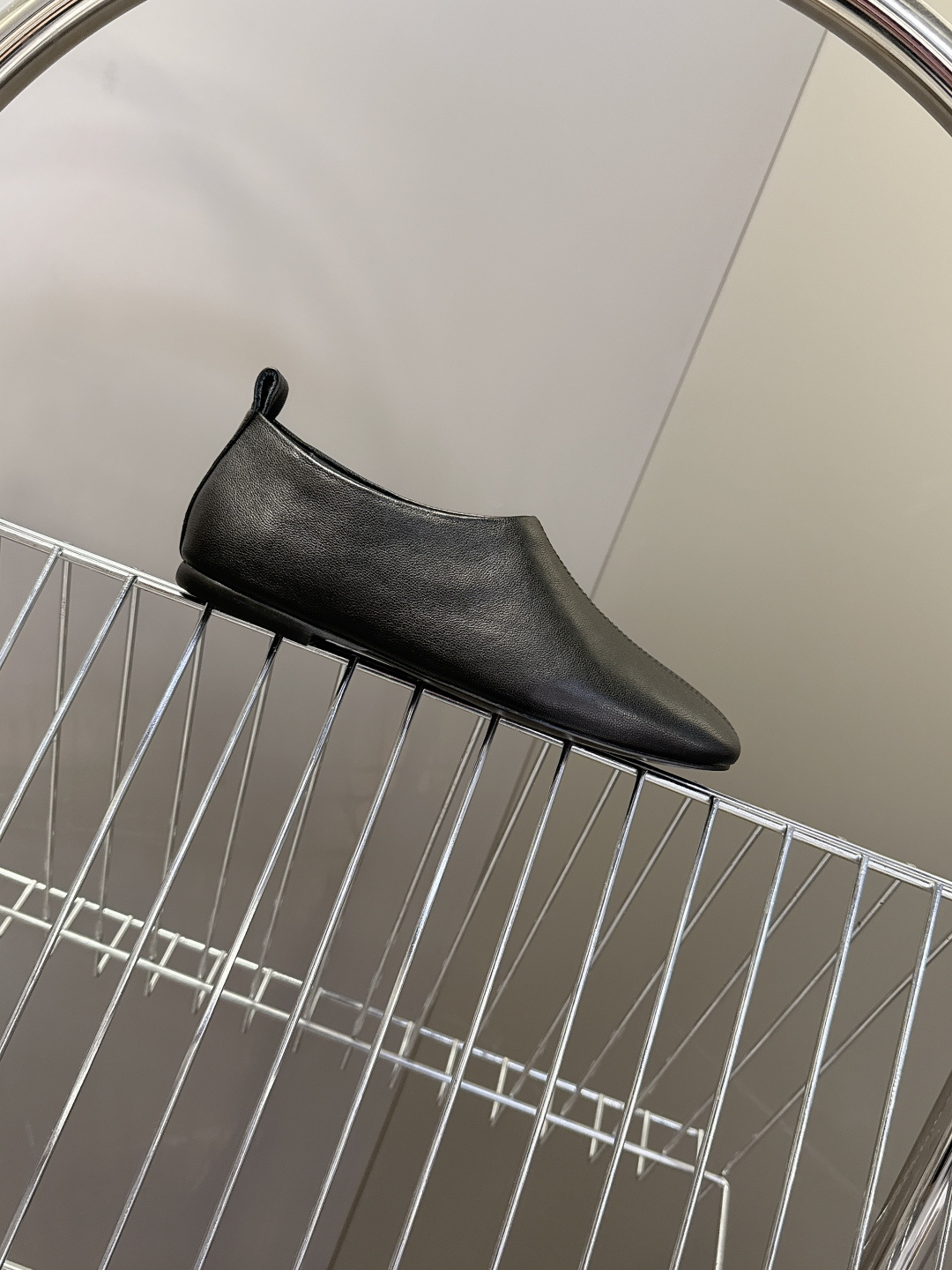 Dries Van Noten2026春夏嘴新款平底复古乐福鞋一脚蹬懒人鞋很多明星私服穿搭 简单的设计既