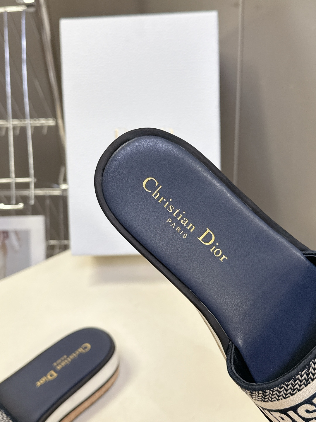 Dior迪奥春夏新款厚底拖鞋 CD字母logo立体刺绣厚底圆头露趾拖鞋 原版开发市面顶级版本，脚感柔软细