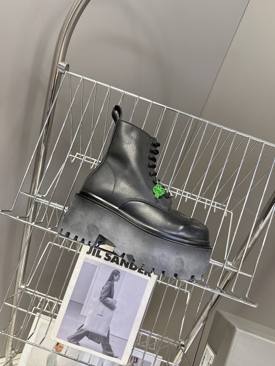 BALENCIAGA巴黎世家最新款STRIKE女士厚底皮鞋 短靴 超多明星时尚博主种草 复古工艺雾化做旧