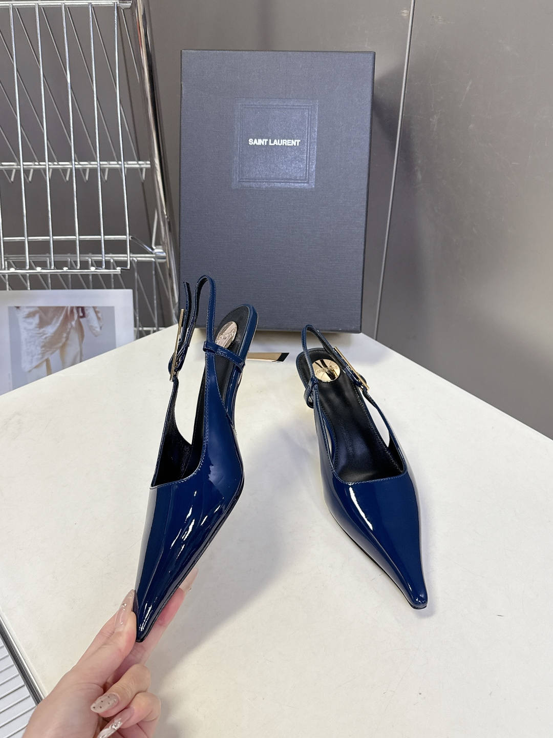 SAINT LAURENT圣罗兰春夏走秀款尖头时装鞋 超多明星时尚博主种草 唯有YSL最懂女人心不接受反