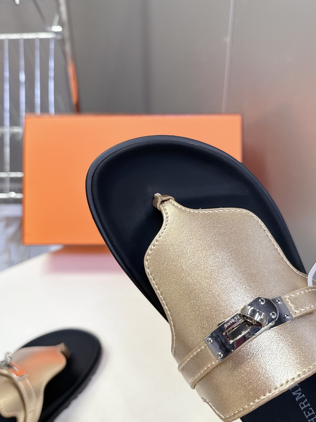 男➕10【ΗERMES 】爱马仕春夏经典情侣款二舅拖鞋 Chypre 丑萌丑萌二舅拖鞋——老头拖鞋，上脚