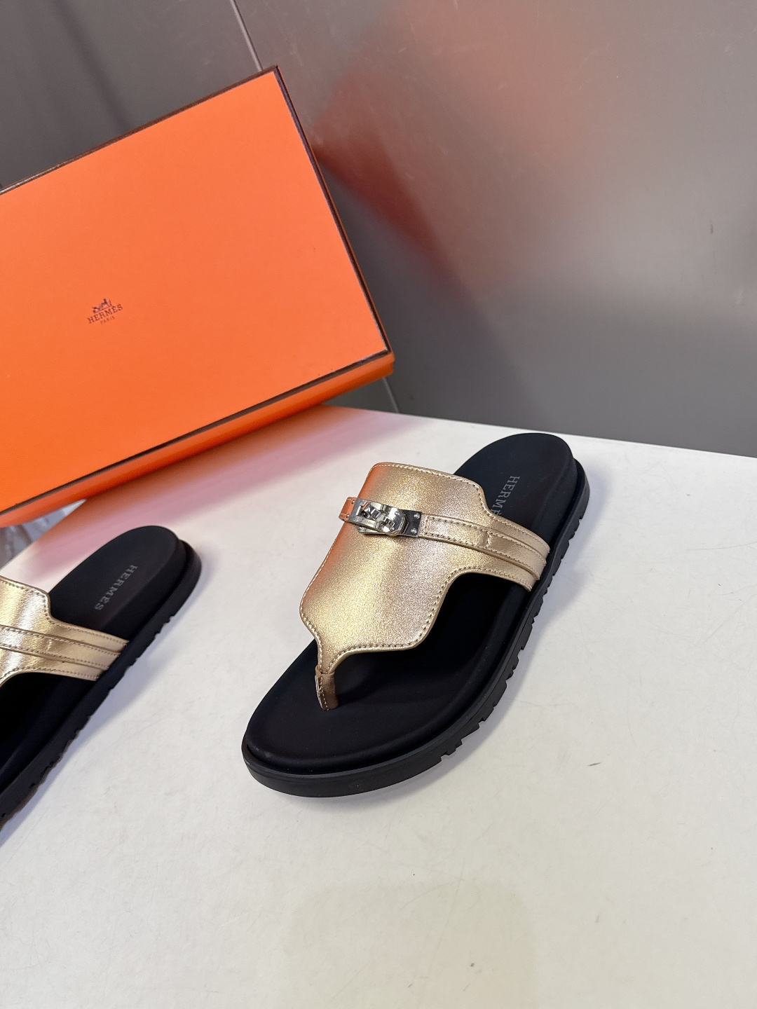 男➕10【ΗERMES 】爱马仕春夏经典情侣款二舅拖鞋 Chypre 丑萌丑萌二舅拖鞋——老头拖鞋，上脚