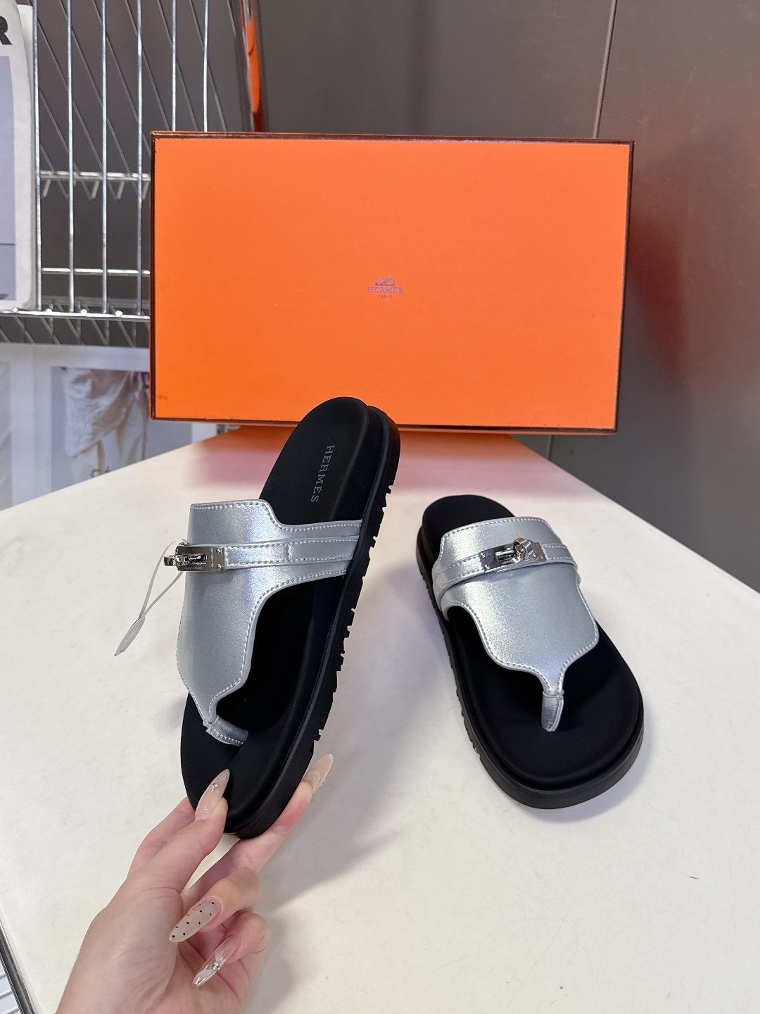 男➕10【ΗERMES 】爱马仕春夏经典情侣款二舅拖鞋 Chypre 丑萌丑萌二舅拖鞋——老头拖鞋，上脚