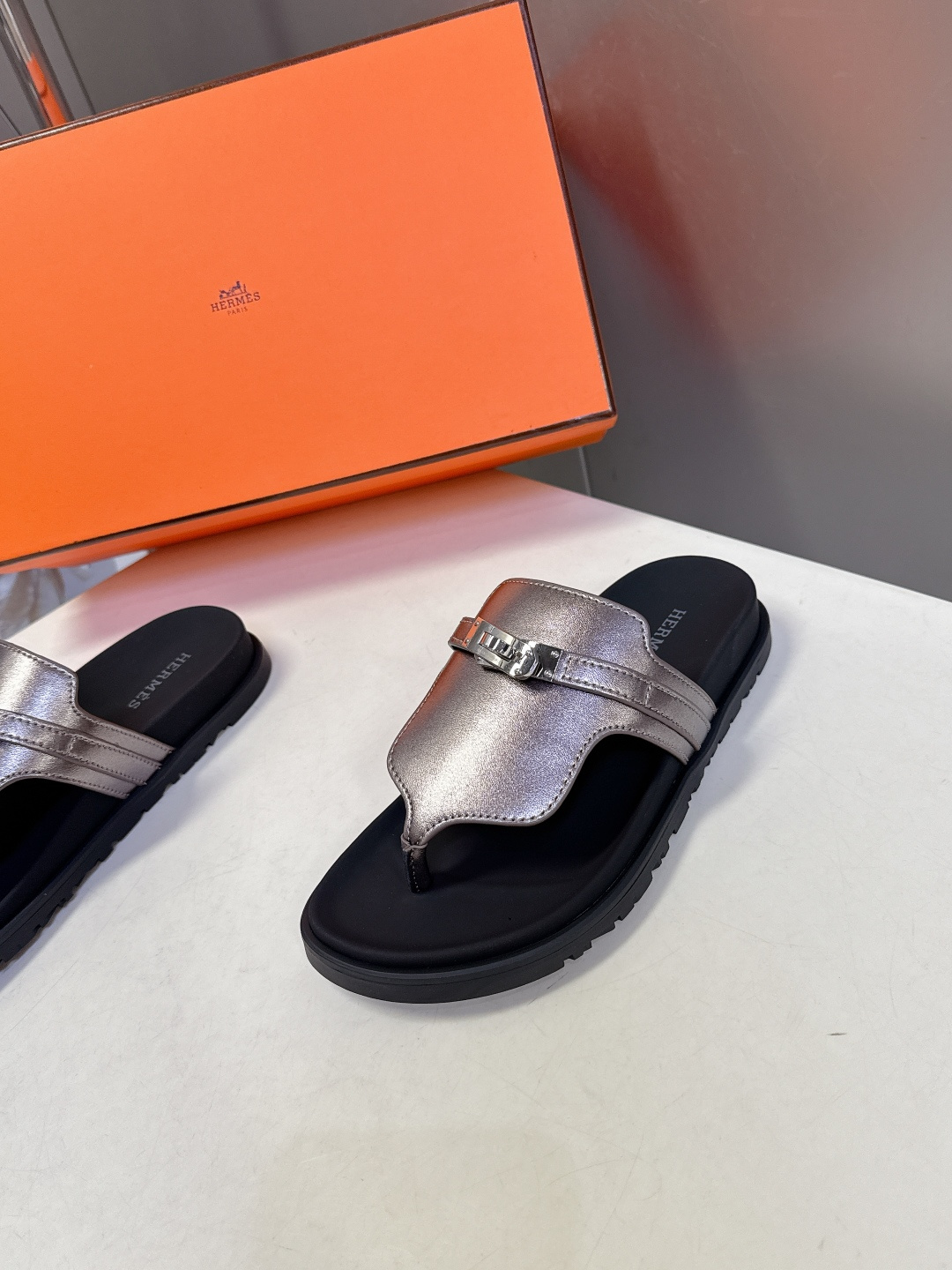男➕10【ΗERMES 】爱马仕春夏经典情侣款二舅拖鞋 Chypre 丑萌丑萌二舅拖鞋——老头拖鞋，上脚