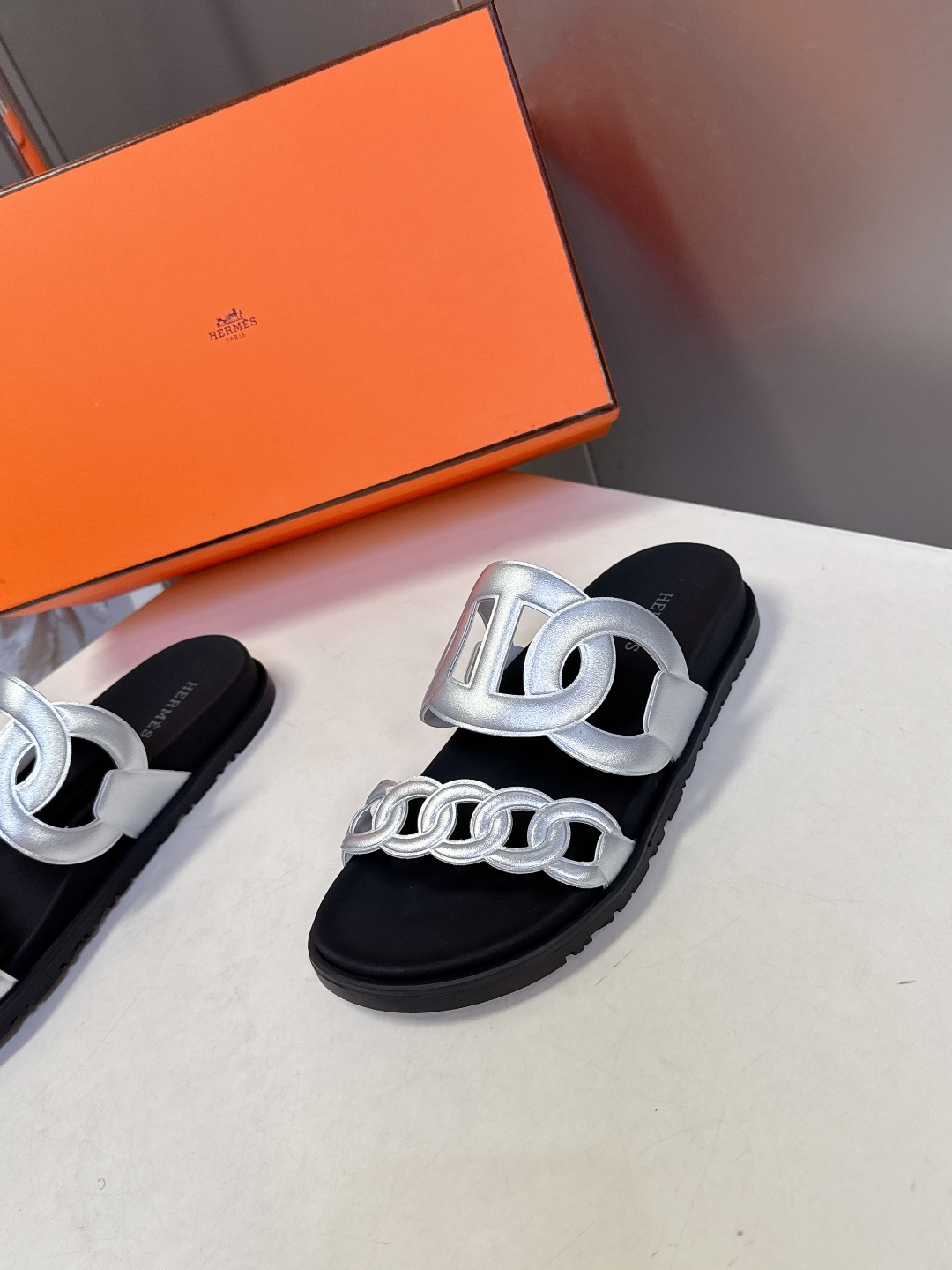 男➕10【ΗERMES 】爱马仕春夏经典猪鼻拖鞋 Chypre 丑萌丑萌猪鼻鞋——老头拖鞋，上脚简直太舒