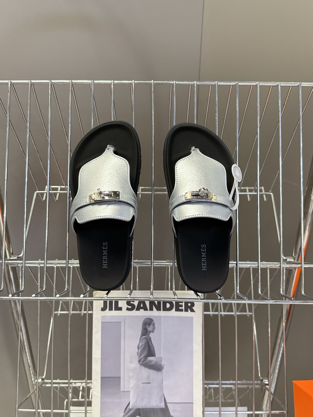 男➕10【ΗERMES 】爱马仕春夏经典情侣款二舅拖鞋 Chypre 丑萌丑萌二舅拖鞋——老头拖鞋，上脚