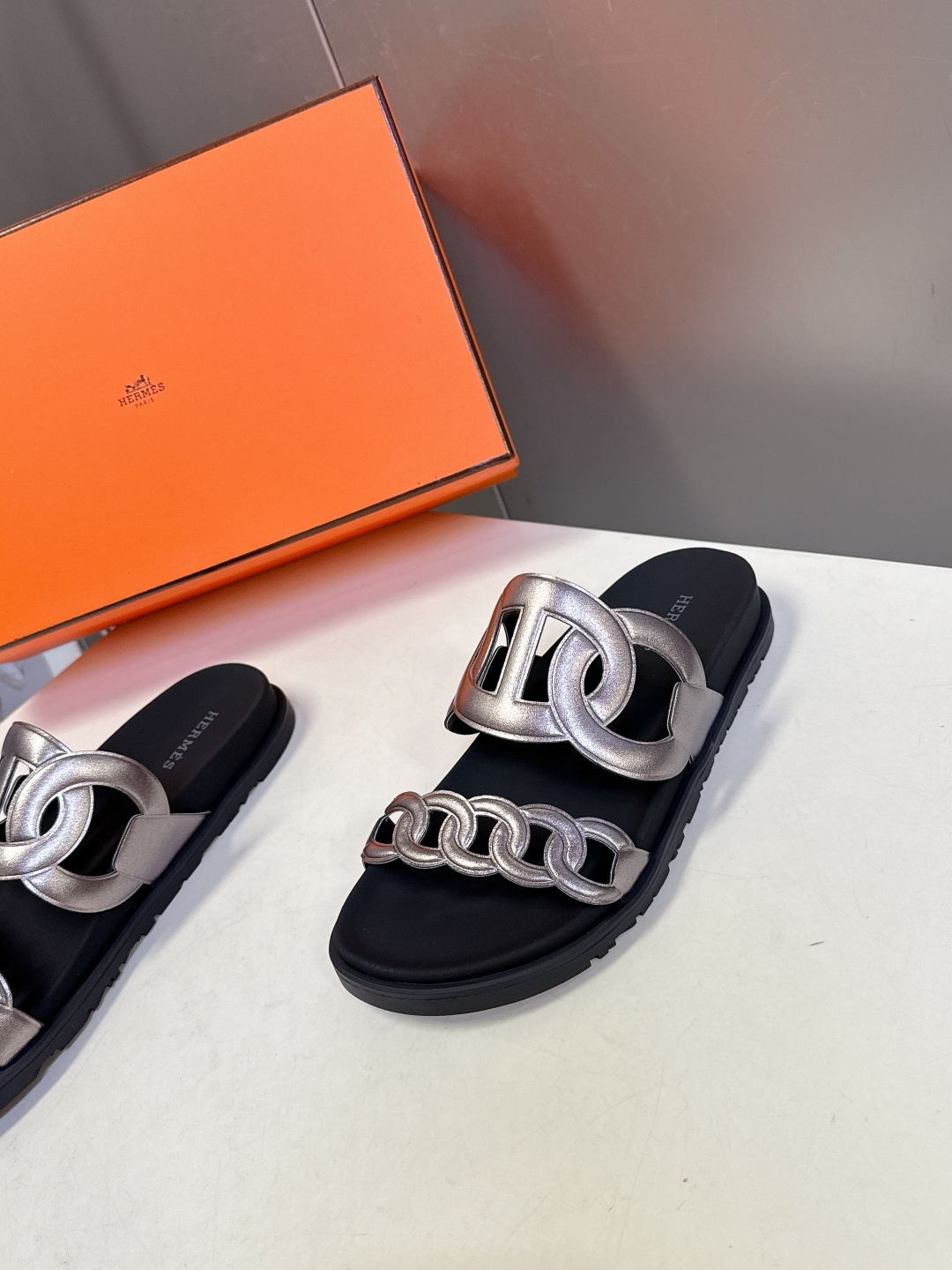男➕10【ΗERMES 】爱马仕春夏经典猪鼻拖鞋 Chypre 丑萌丑萌猪鼻鞋——老头拖鞋，上脚简直太舒