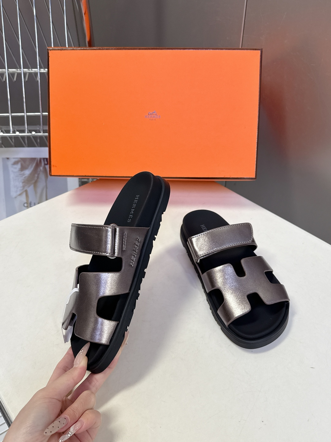 男➕10【ΗERMES 】爱马仕春夏经典情侣款二舅拖鞋 Chypre 丑萌丑萌二舅拖鞋——老头拖鞋，上脚