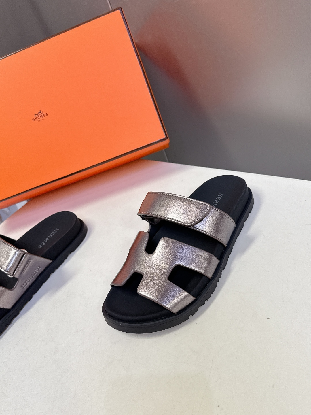男➕10【ΗERMES 】爱马仕春夏经典情侣款二舅拖鞋 Chypre 丑萌丑萌二舅拖鞋——老头拖鞋，上脚