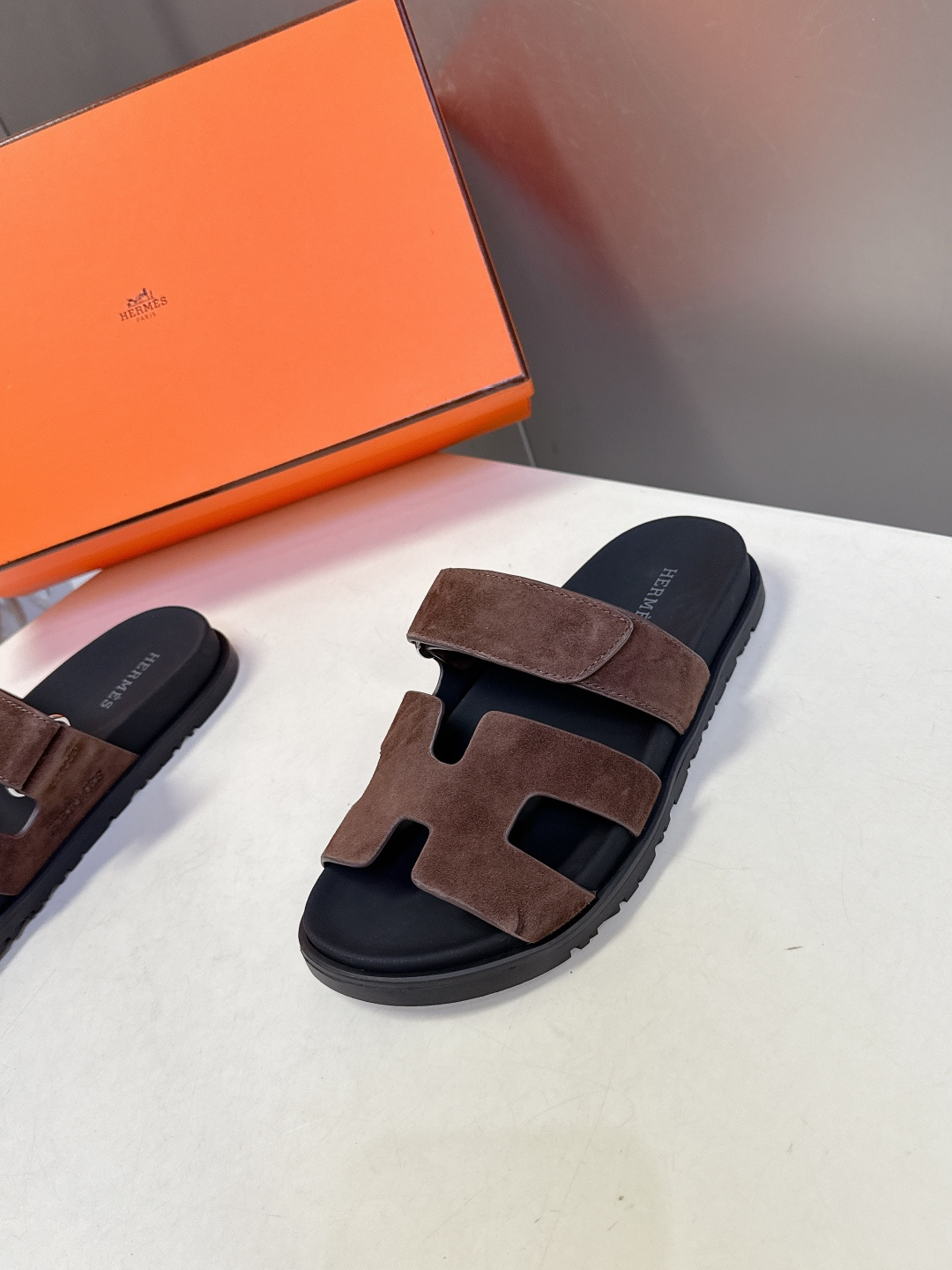 男➕10【ΗERMES 】爱马仕春夏经典情侣款二舅拖鞋 Chypre 丑萌丑萌二舅拖鞋——老头拖鞋，上脚