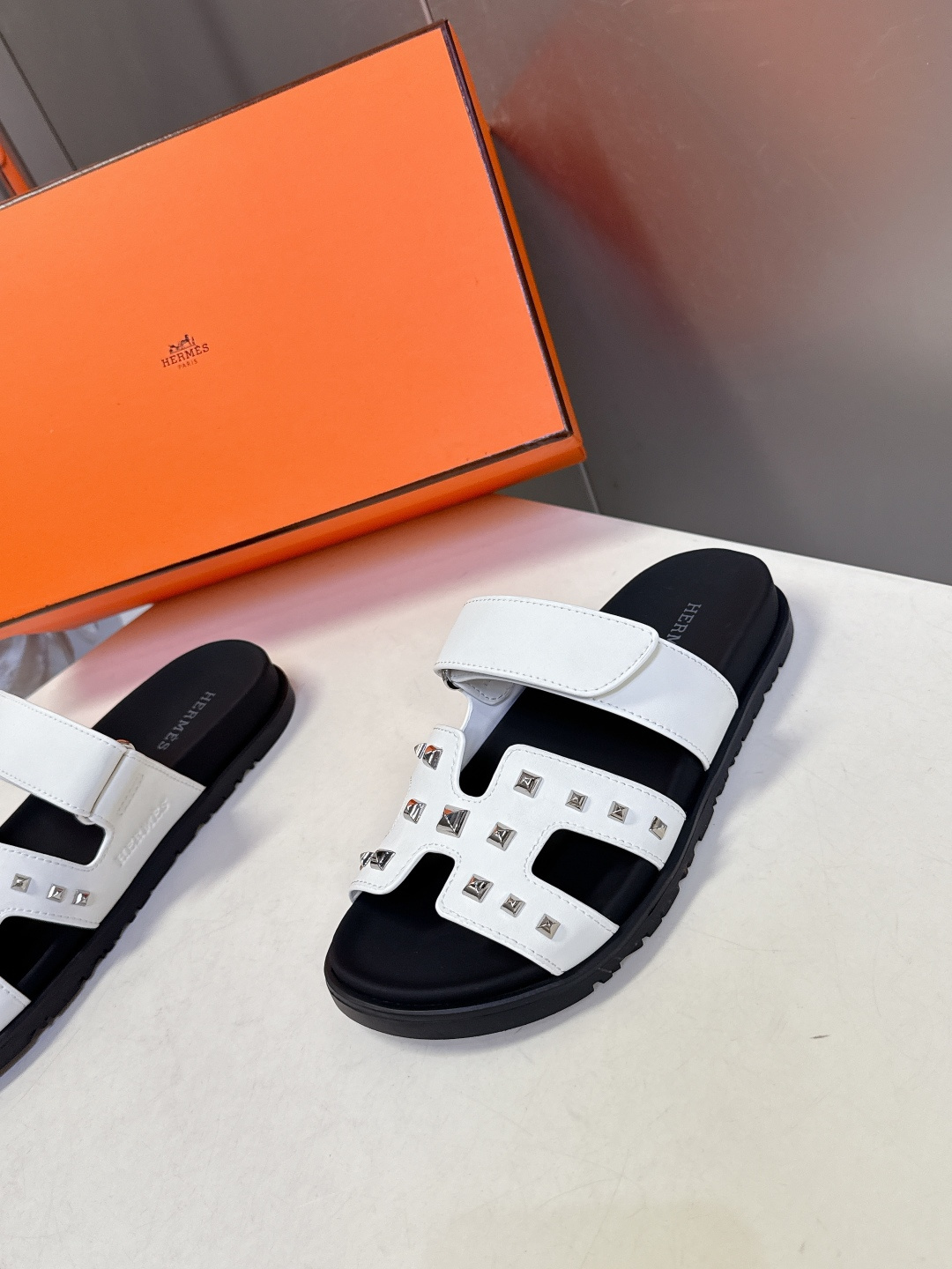 男➕10【ΗERMES 】爱马仕春夏经典情侣款二舅拖鞋 Chypre 丑萌丑萌二舅拖鞋——老头拖鞋，上脚