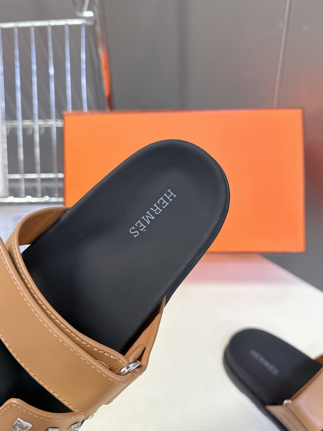 男➕10【ΗERMES 】爱马仕春夏经典情侣款二舅拖鞋 Chypre 丑萌丑萌二舅拖鞋——老头拖鞋，上脚