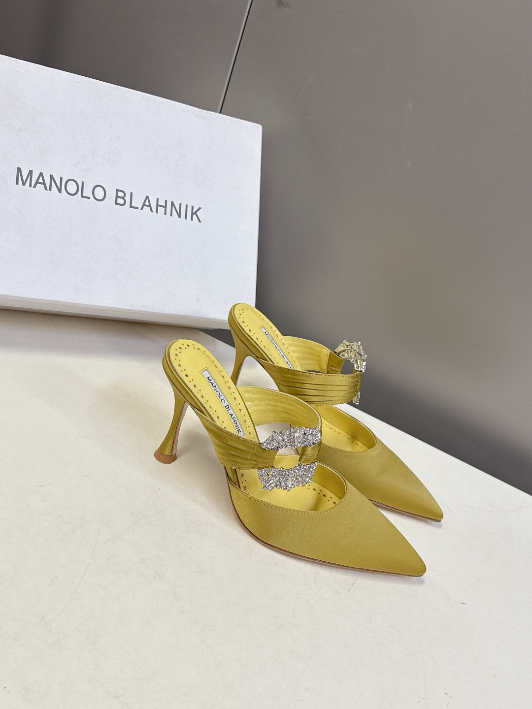Manolo Blahnik2026春夏最新款时装鞋超多明星网红种草 奢侈婚鞋 MB一直是每个女生梦寐以