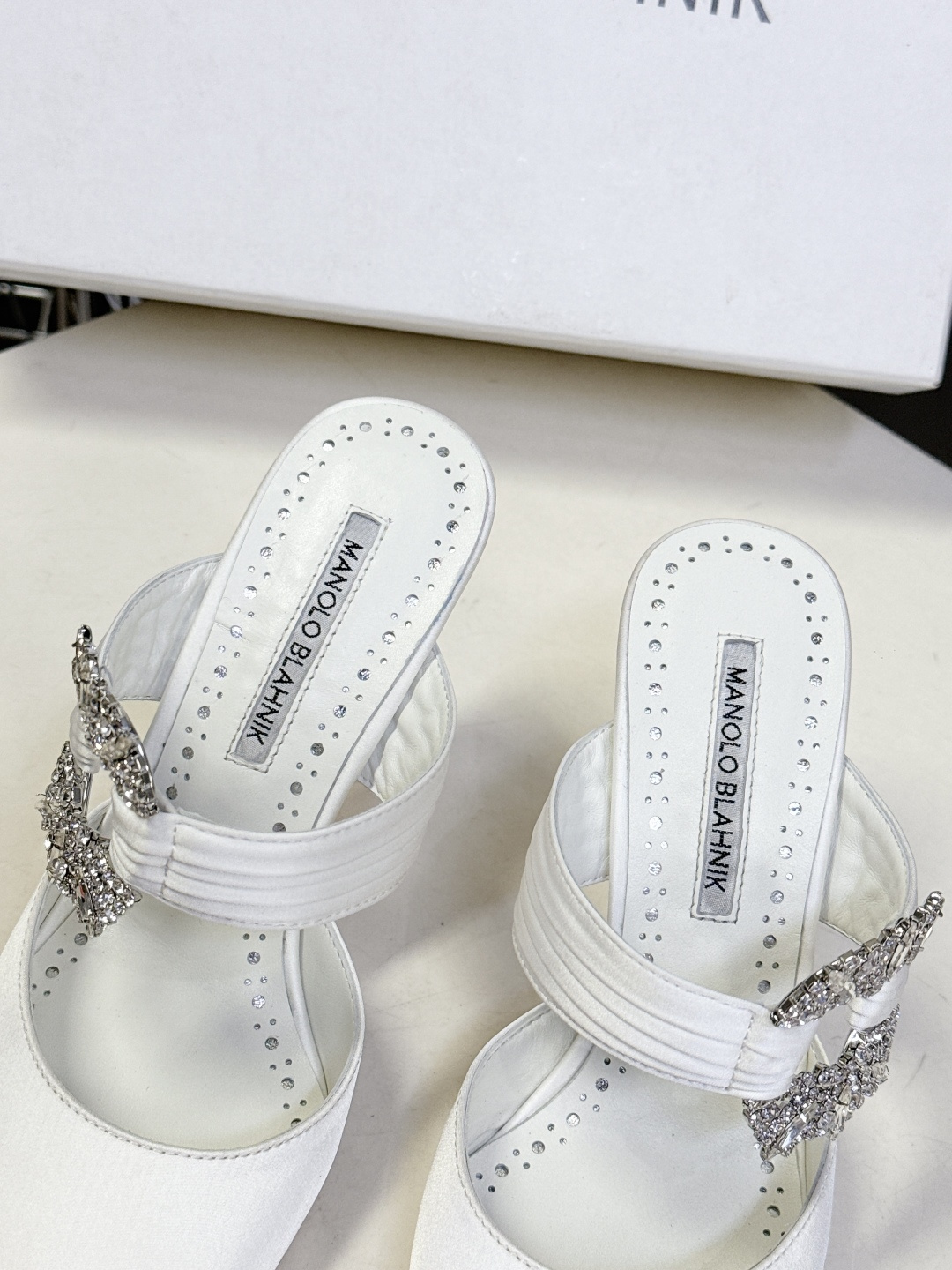 Manolo Blahnik2026春夏最新款时装鞋超多明星网红种草 奢侈婚鞋 MB一直是每个女生梦寐以