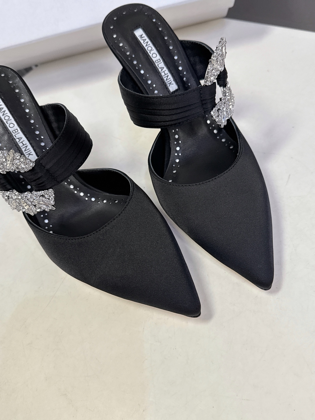 Manolo Blahnik2026春夏最新款时装鞋超多明星网红种草 奢侈婚鞋 MB一直是每个女生梦寐以