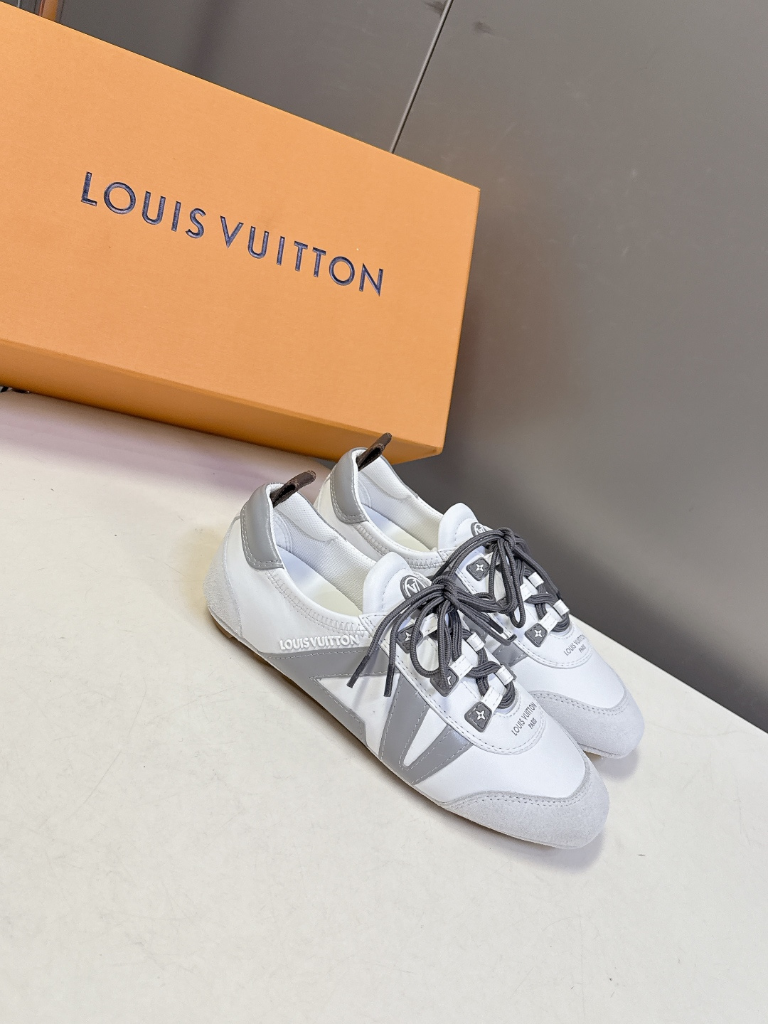 Louis Vuitton路易威登驴牌春夏Sneakerina系列 芭蕾运动鞋 德训鞋 平底鞋 原版三对