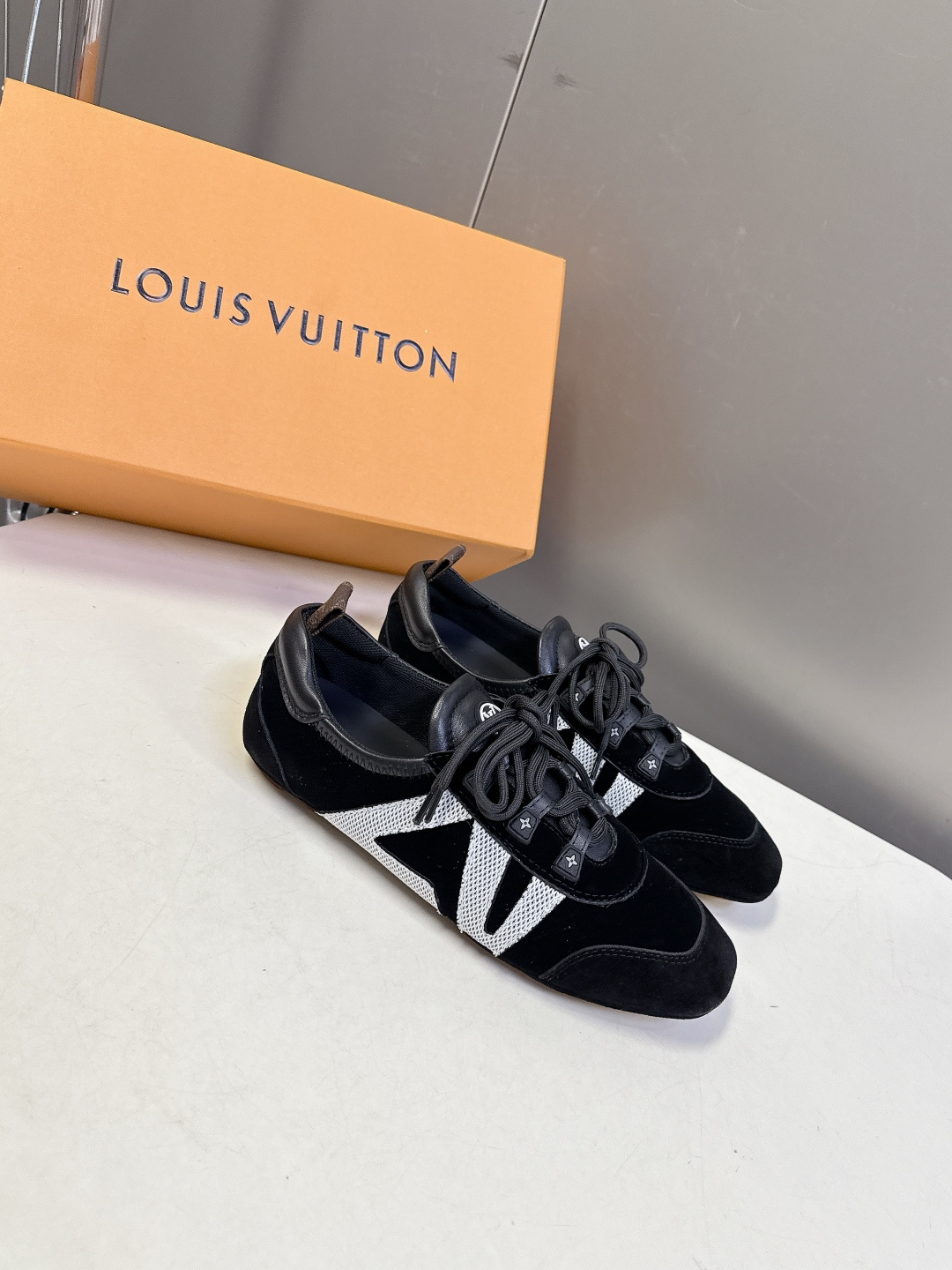 Louis Vuitton路易威登驴牌春夏Sneakerina系列 芭蕾运动鞋 德训鞋 平底鞋 原版三对