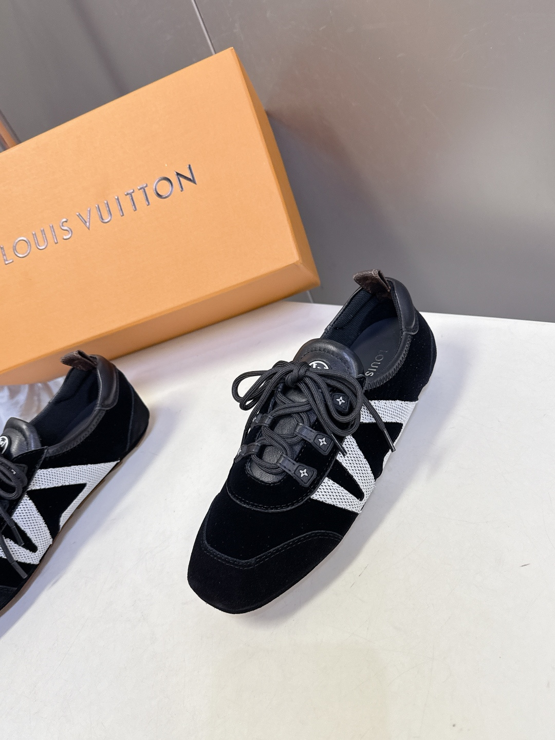 Louis Vuitton路易威登驴牌春夏Sneakerina系列 芭蕾运动鞋 德训鞋 平底鞋 原版三对