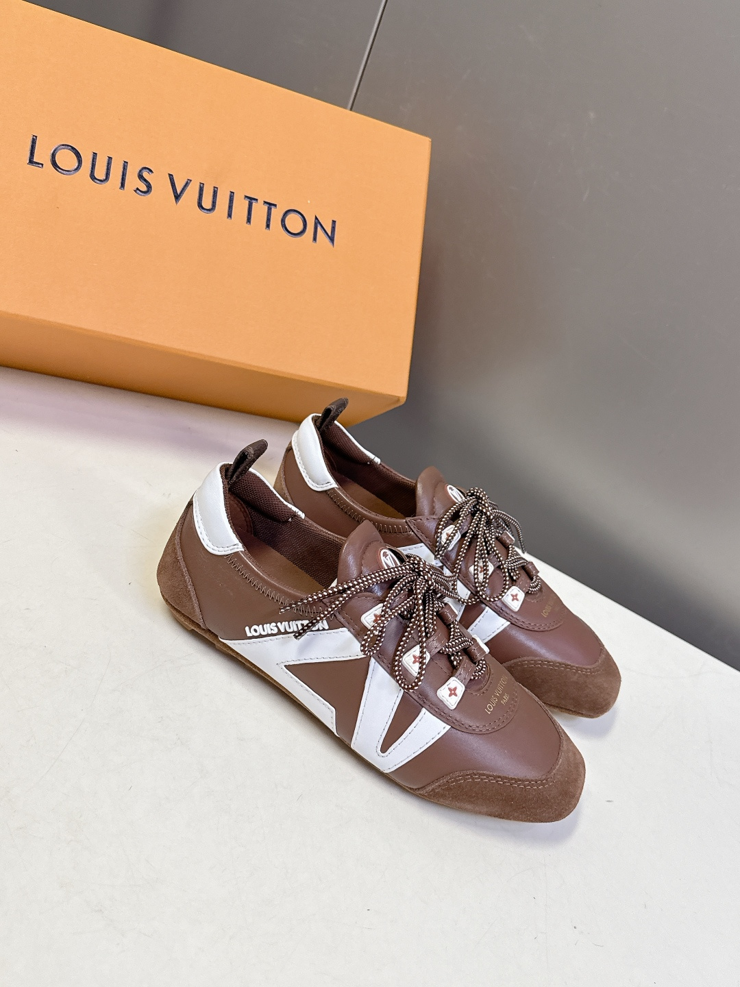 Louis Vuitton路易威登驴牌春夏Sneakerina系列 芭蕾运动鞋 德训鞋 平底鞋 原版三对