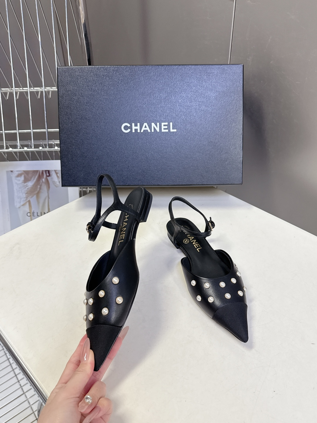 CHANEL香奈儿2026春夏最新款时装鞋 超多网红时尚博主种草 高级感舒适，配女神们的半身裙 经典的小