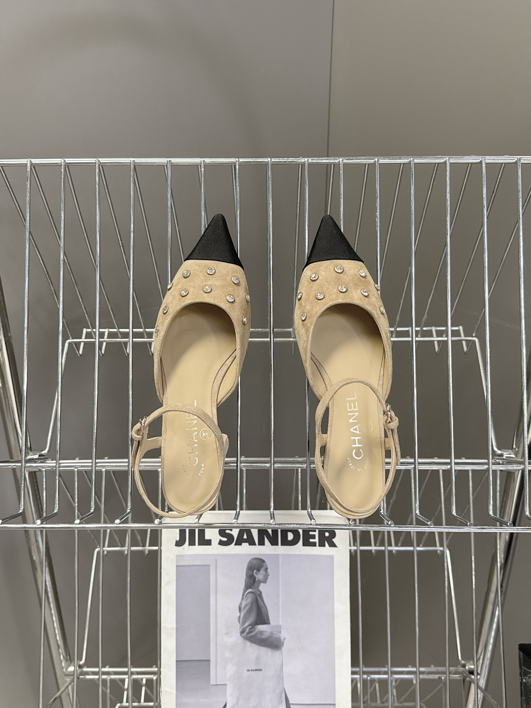 CHANEL香奈儿2026春夏最新款时装鞋 超多网红时尚博主种草 高级感舒适，配女神们的半身裙 经典的小