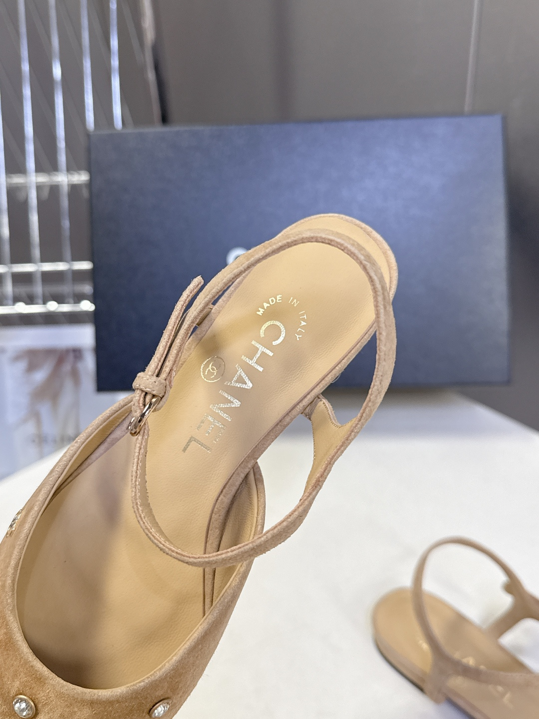 CHANEL香奈儿2026春夏最新款时装鞋 超多网红时尚博主种草 高级感舒适，配女神们的半身裙 经典的小