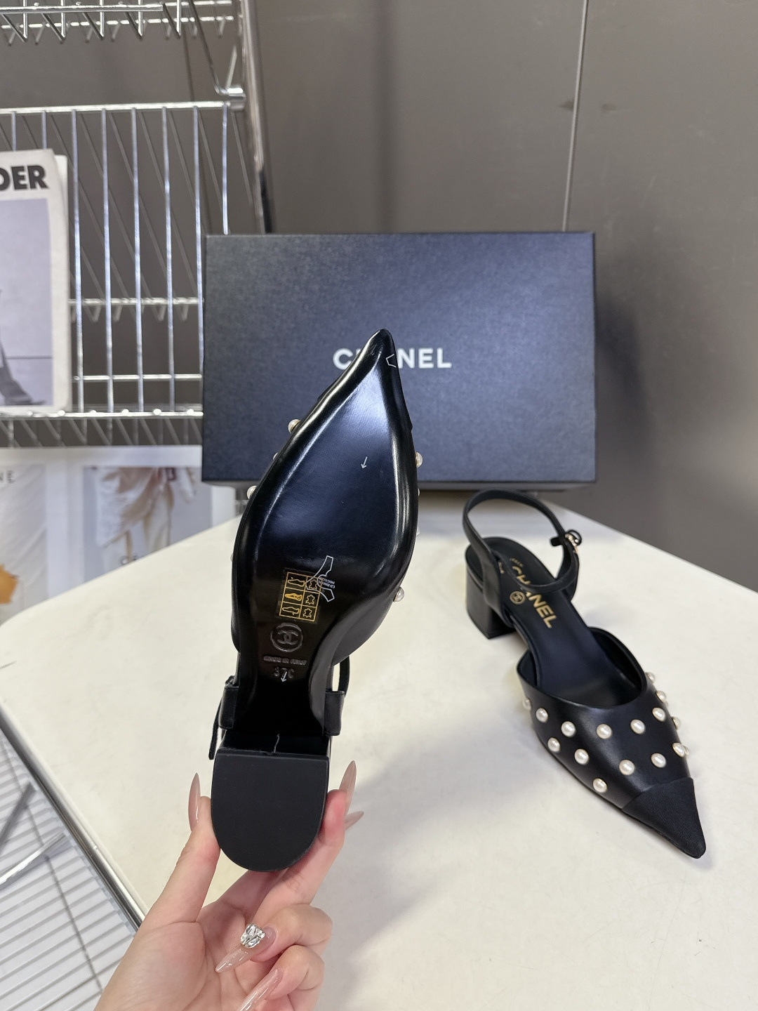 CHANEL香奈儿2026春夏最新款时装鞋 超多网红时尚博主种草 高级感舒适，配女神们的半身裙 经典的小