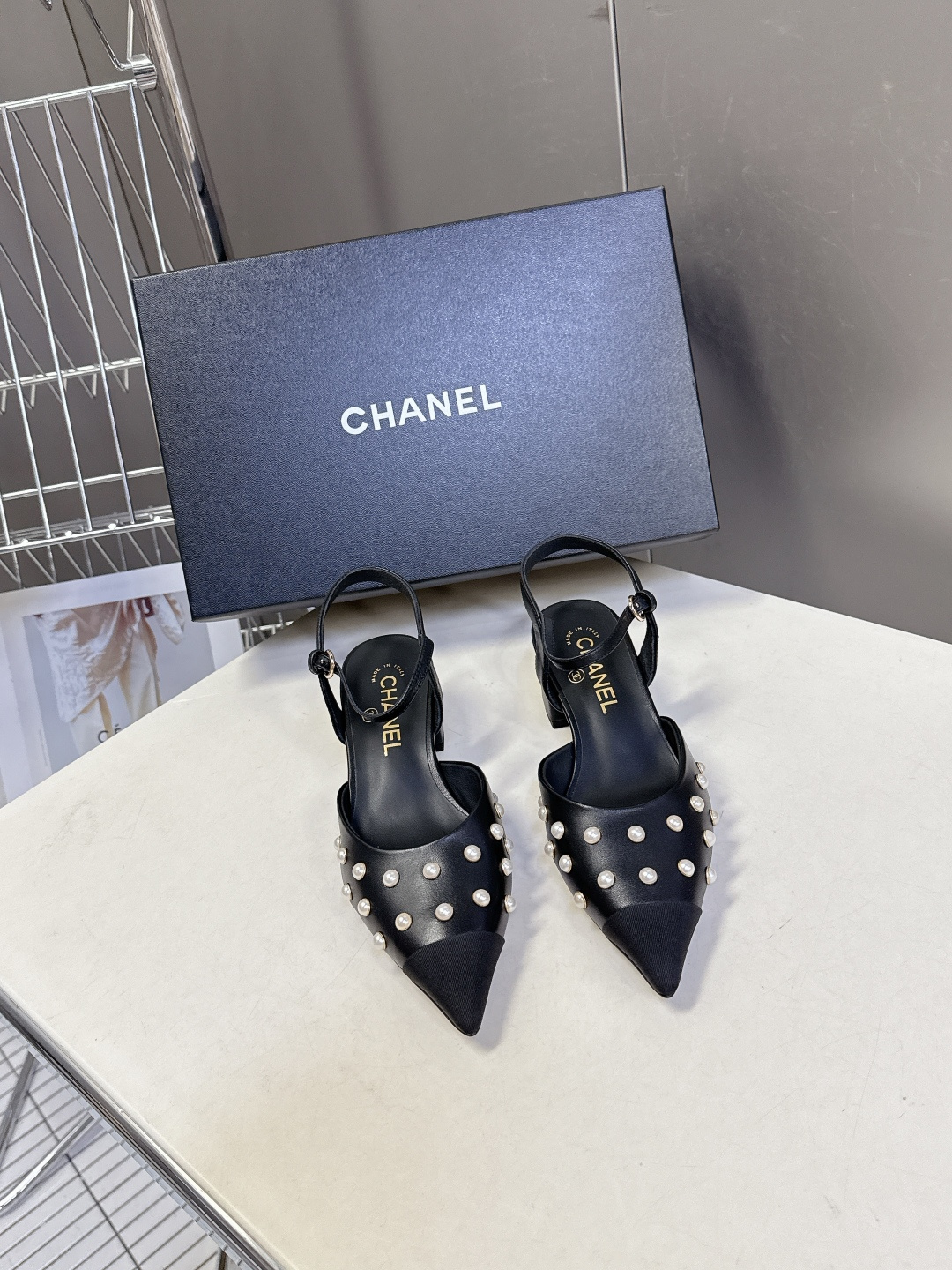 CHANEL香奈儿2026春夏最新款时装鞋 超多网红时尚博主种草 高级感舒适，配女神们的半身裙 经典的小