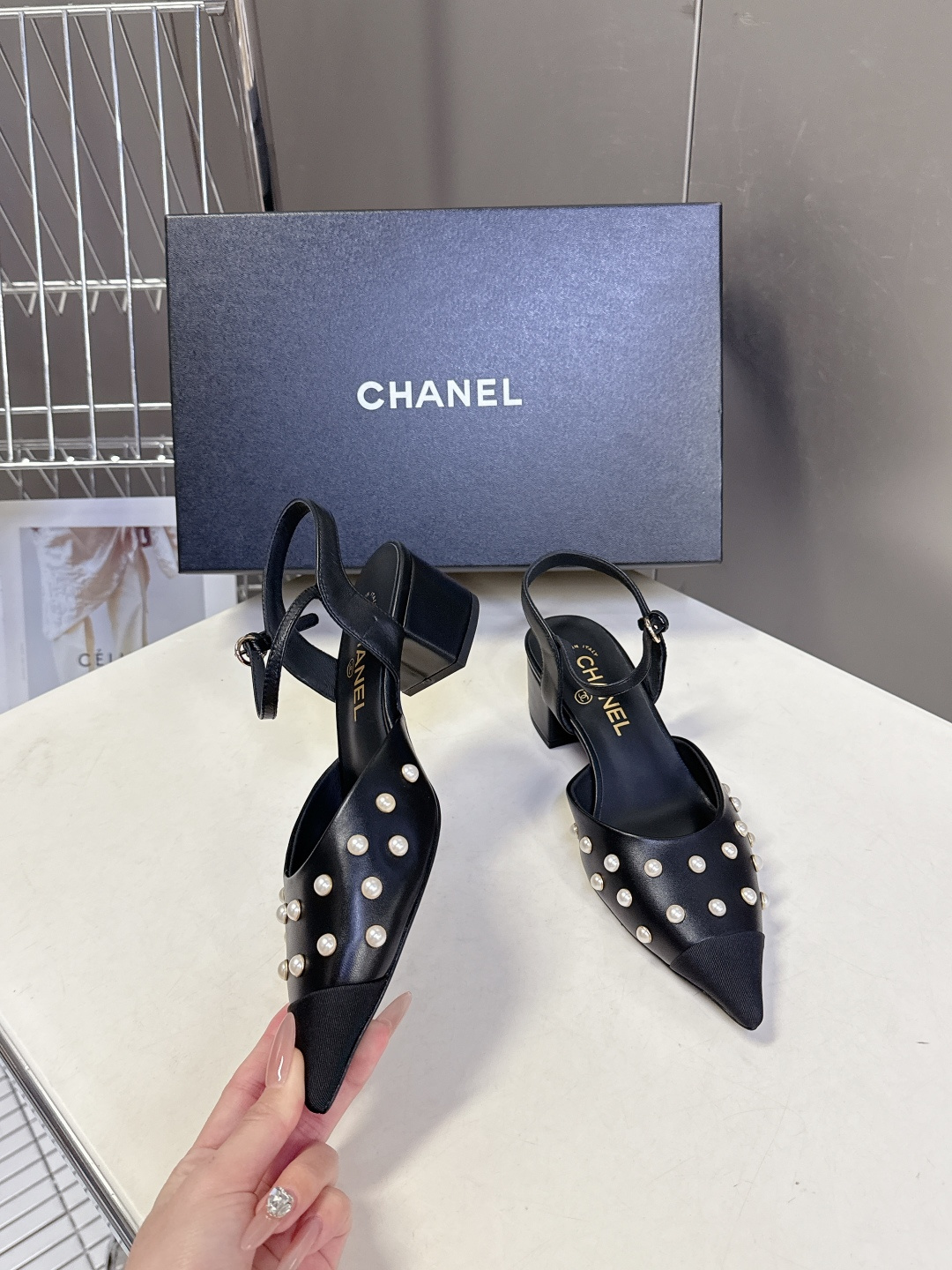 CHANEL香奈儿2026春夏最新款时装鞋 超多网红时尚博主种草 高级感舒适，配女神们的半身裙 经典的小