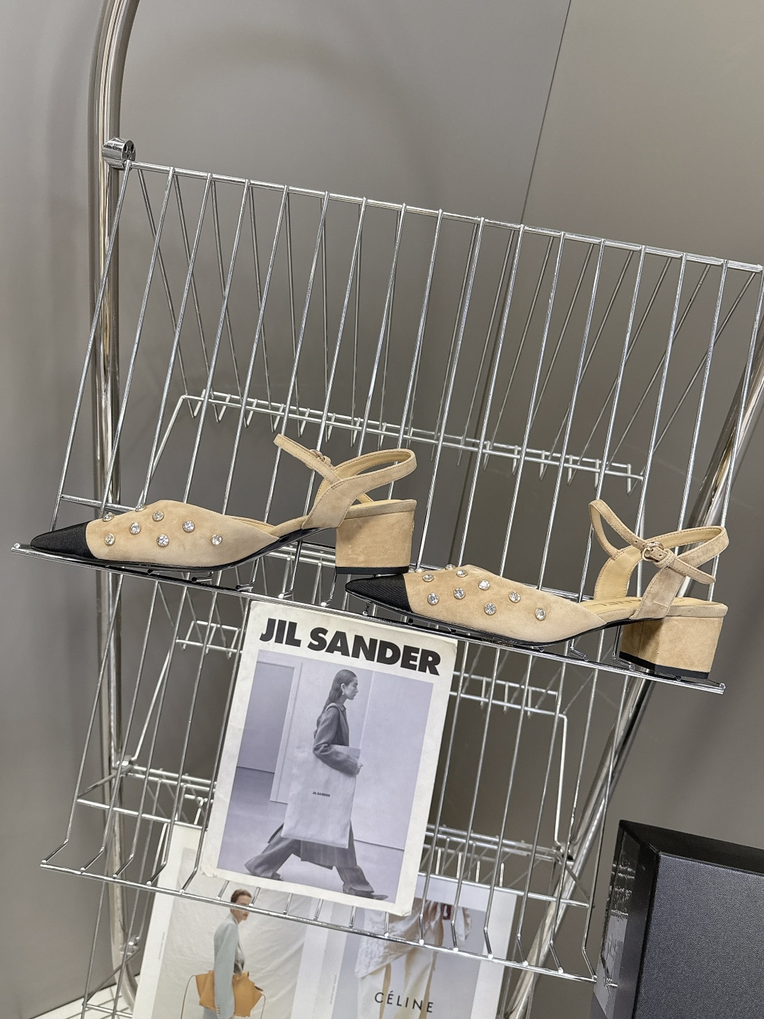 CHANEL香奈儿2026春夏最新款时装鞋 超多网红时尚博主种草 高级感舒适，配女神们的半身裙 经典的小