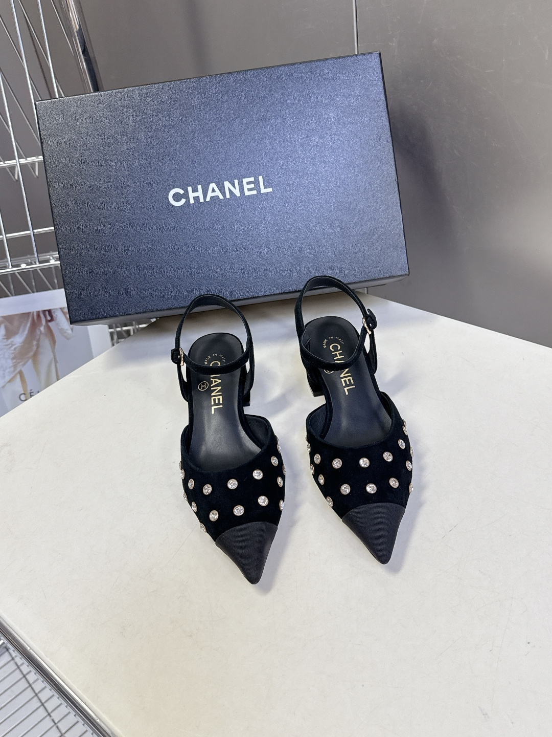 CHANEL香奈儿2026春夏最新款时装鞋 超多网红时尚博主种草 高级感舒适，配女神们的半身裙 经典的小