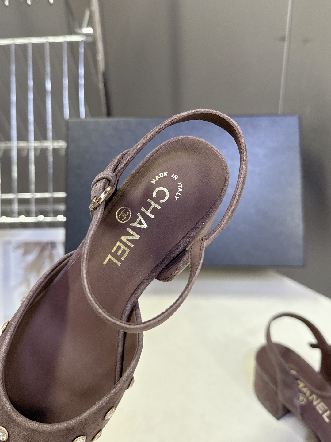 CHANEL香奈儿2026春夏最新款时装鞋 超多网红时尚博主种草 高级感舒适，配女神们的半身裙 经典的小