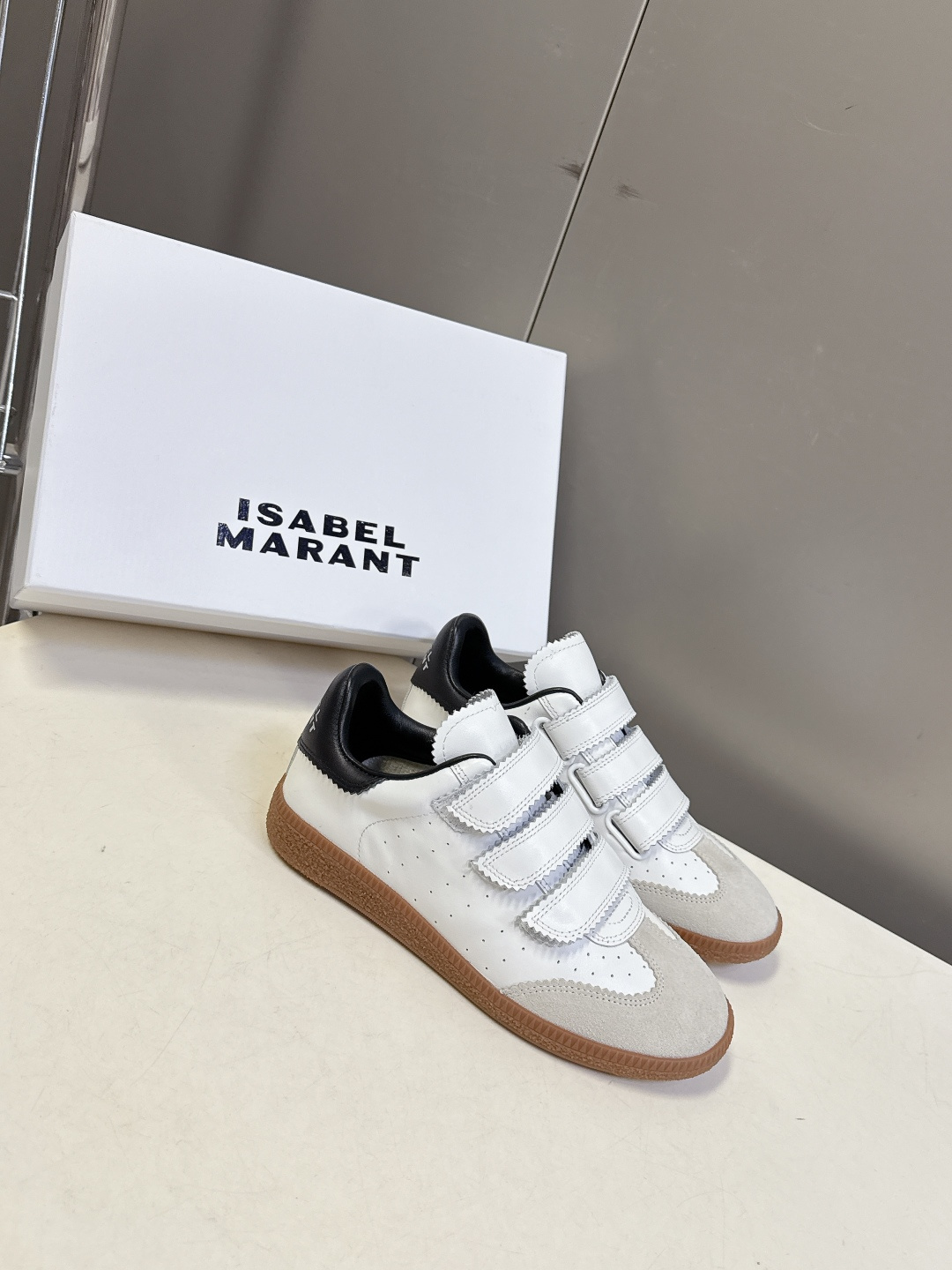 ISABEL MARANT 伊莎贝尔春夏最新款休闲鞋 德训鞋 超多明星网红博主热推款 一双简单又不失高级